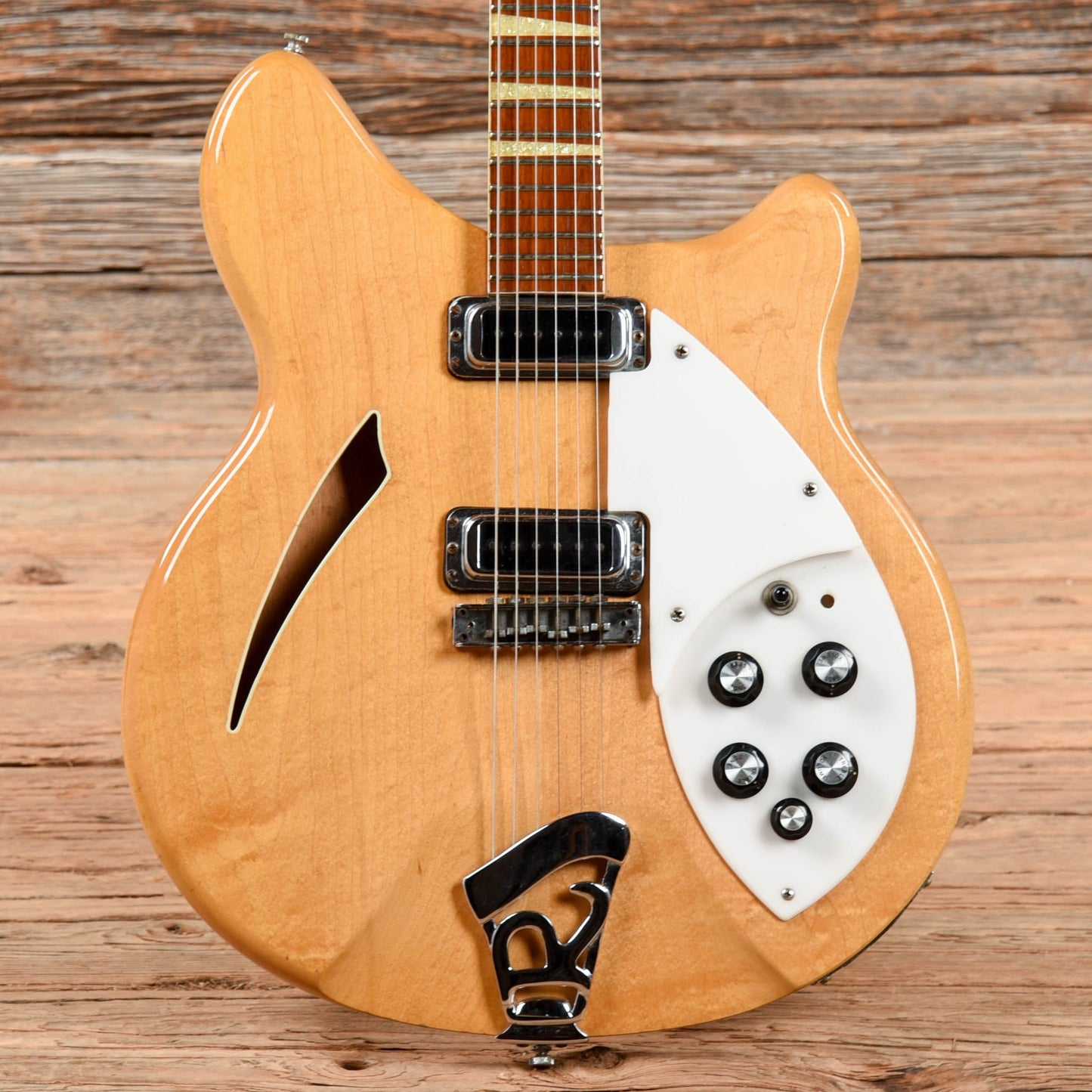 Rickenbacker 360 Mapleglo 1972 Electric Guitars / Semi-Hollow