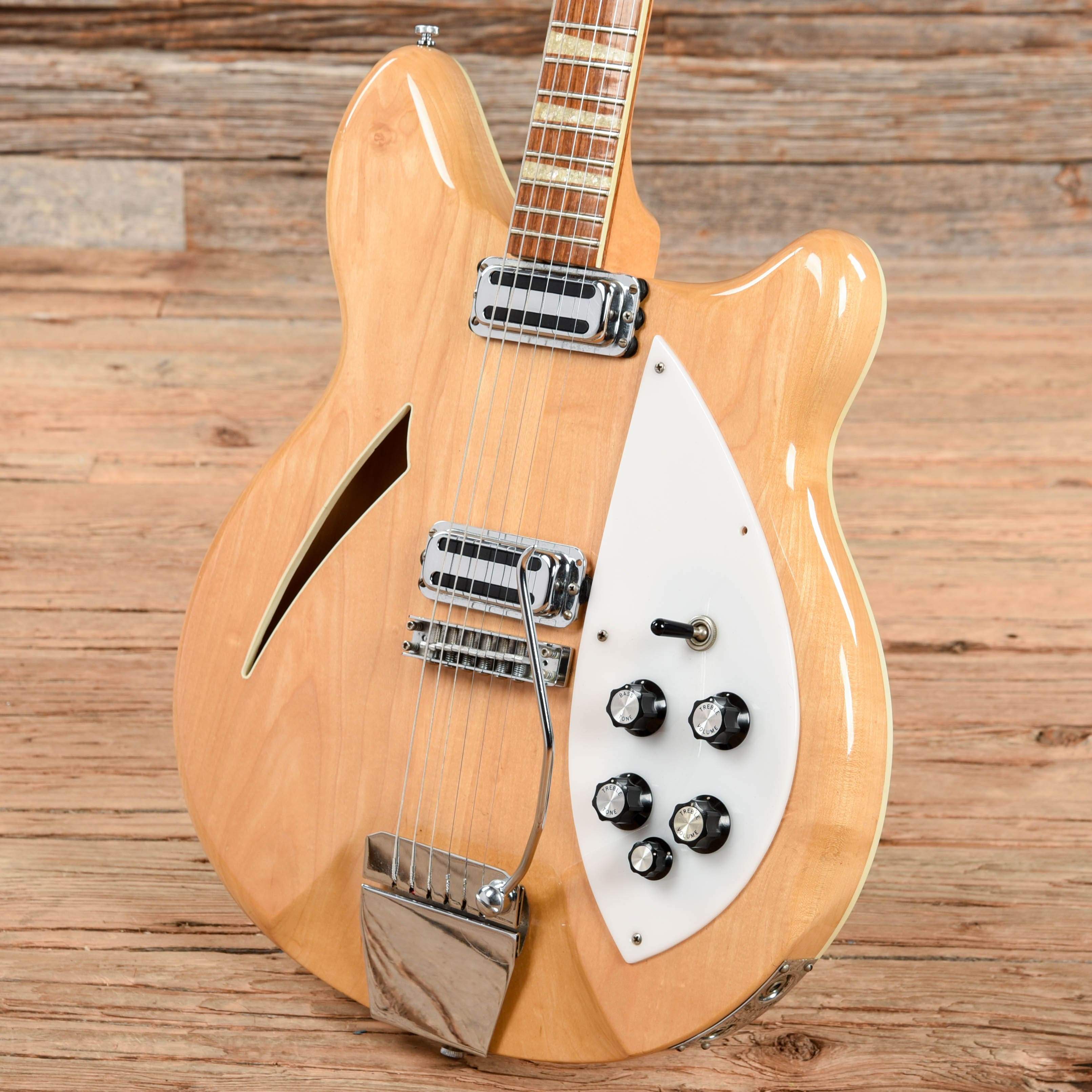 Rickenbacker 365 Mapleglo 1967 Electric Guitars / Semi-Hollow