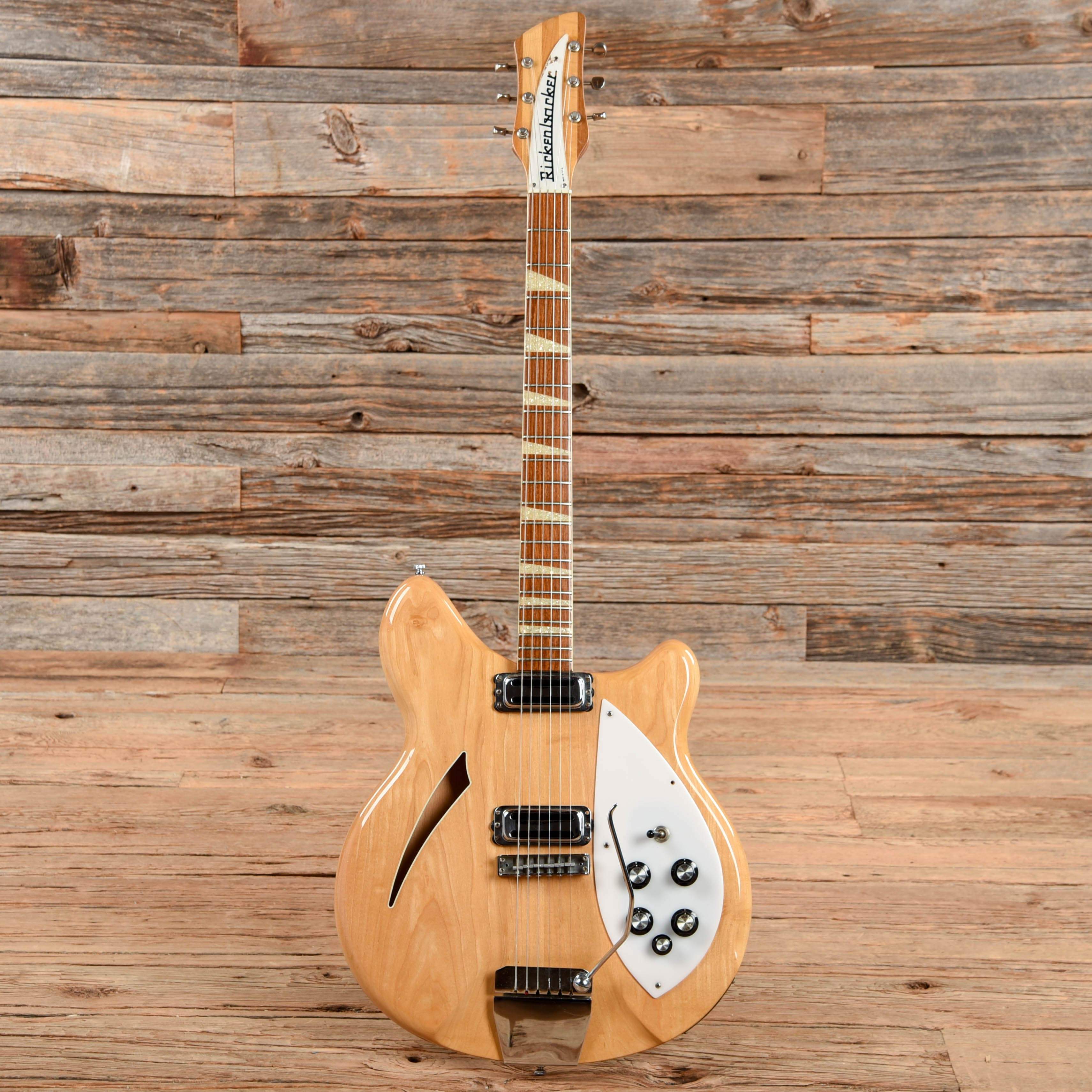 Rickenbacker 365 Mapleglo 1967 Electric Guitars / Semi-Hollow