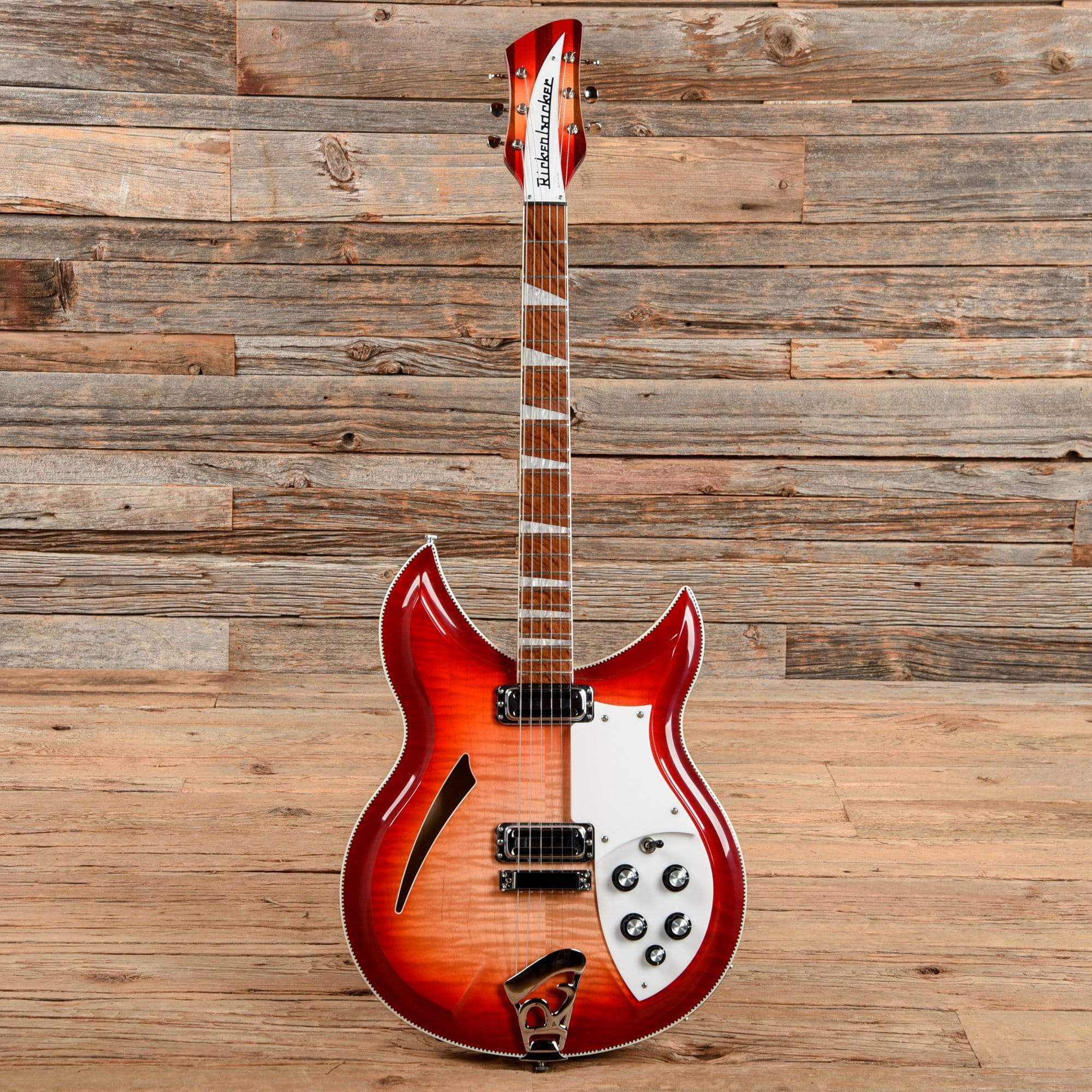 Rickenbacker 381V69 Fireglo 2015 Electric Guitars / Semi-Hollow