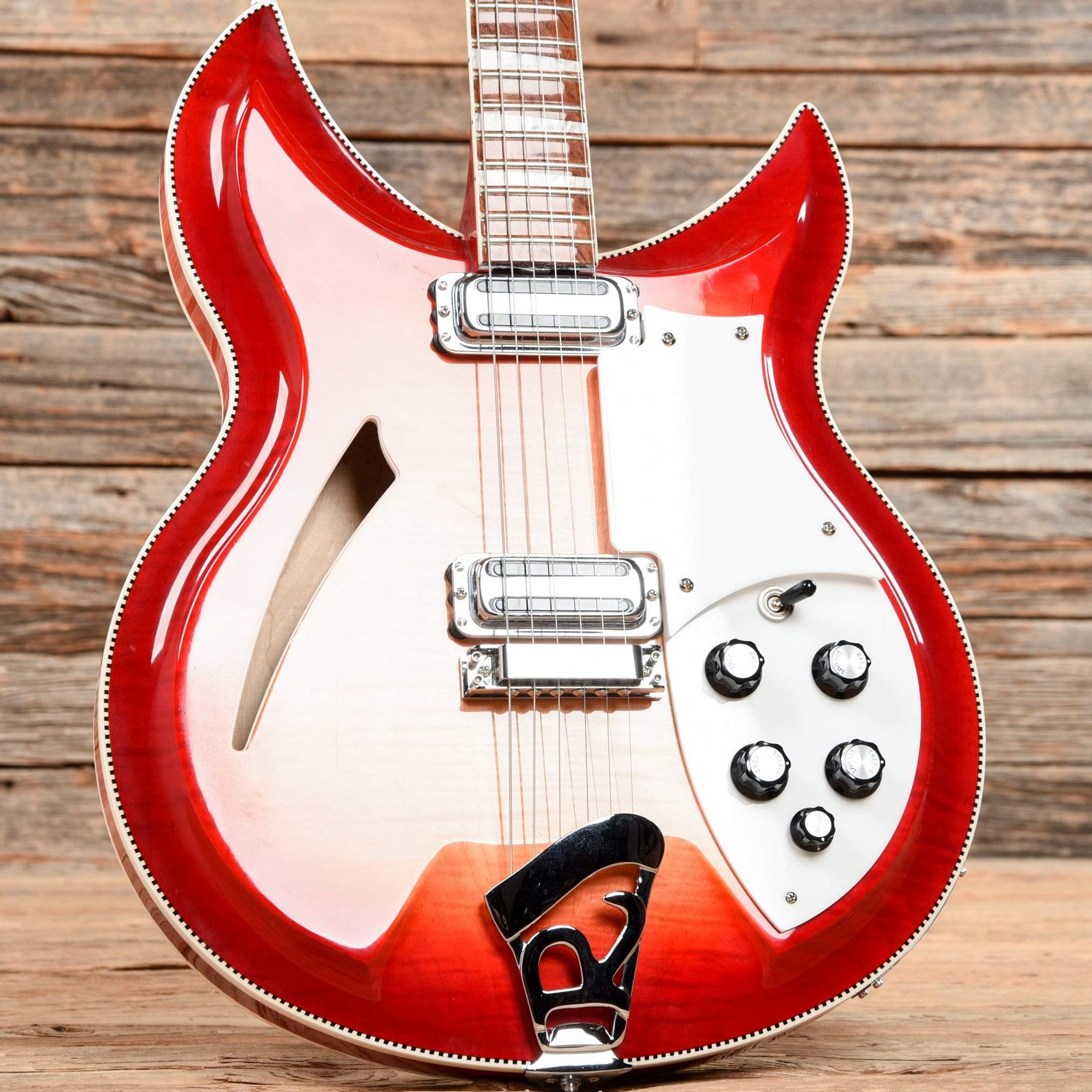 Rickenbacker 381V69 Fireglo 2015 Electric Guitars / Semi-Hollow