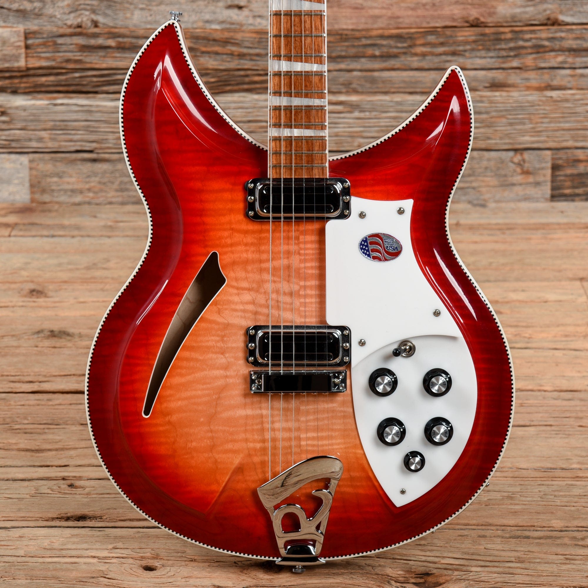 Rickenbacker 381V69 Fireglo 2019 Electric Guitars / Semi-Hollow