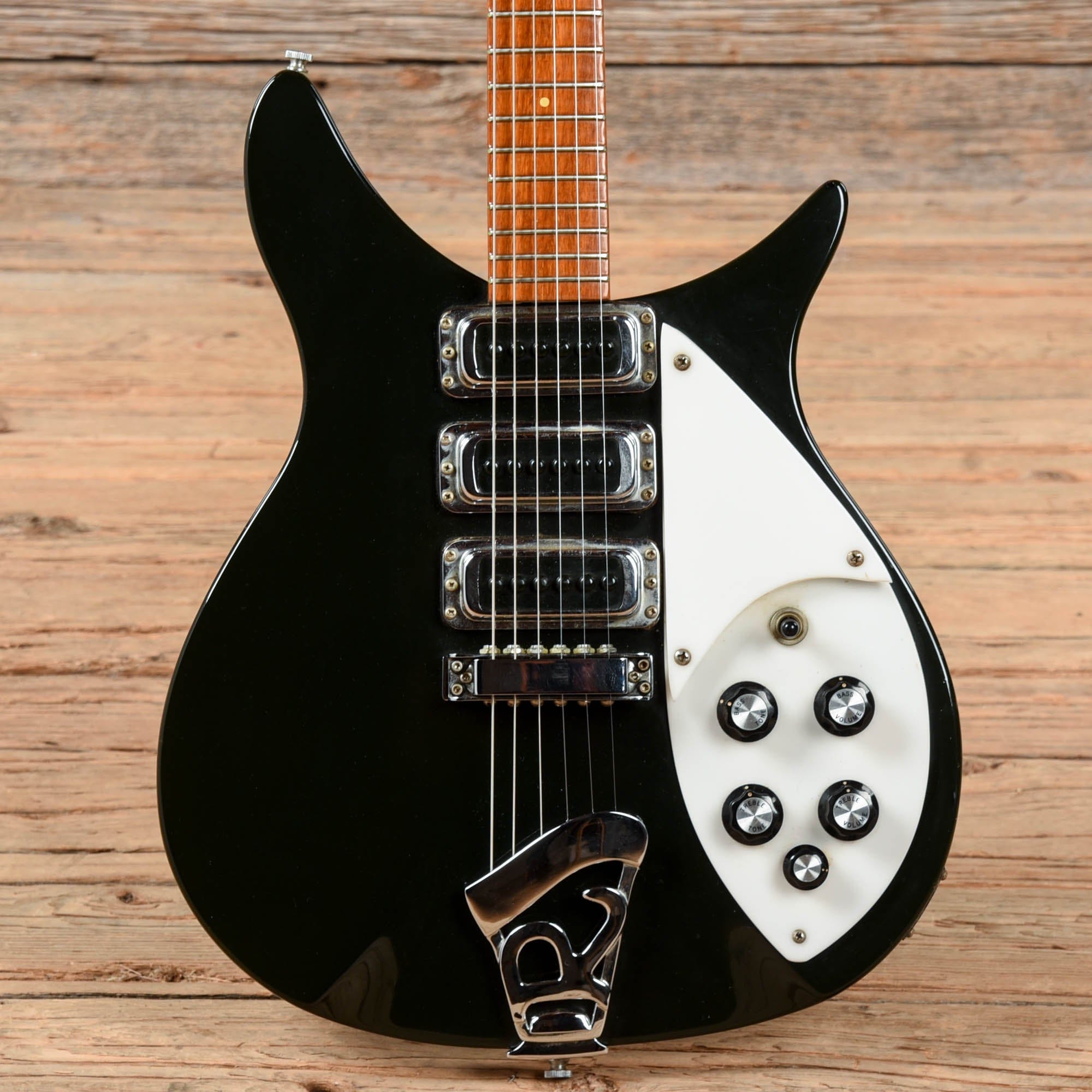 Rickenbacker 320 JetGlo 1981 Electric Guitars / Solid Body