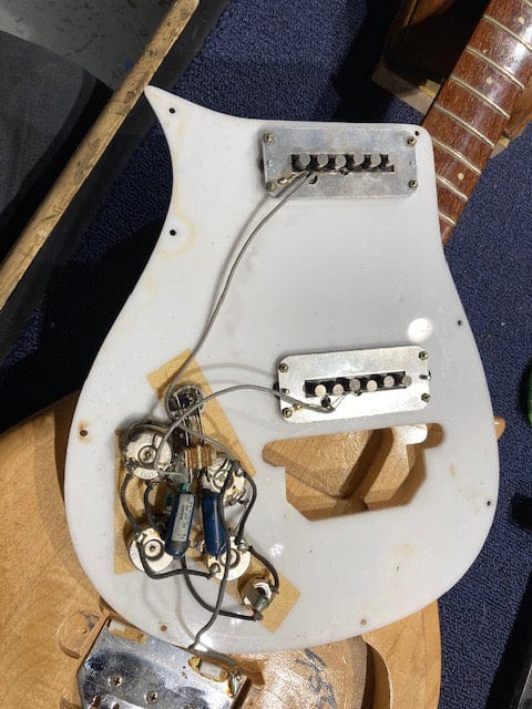 Rickenbacker 450 Mapleglo 1965 Electric Guitars / Solid Body