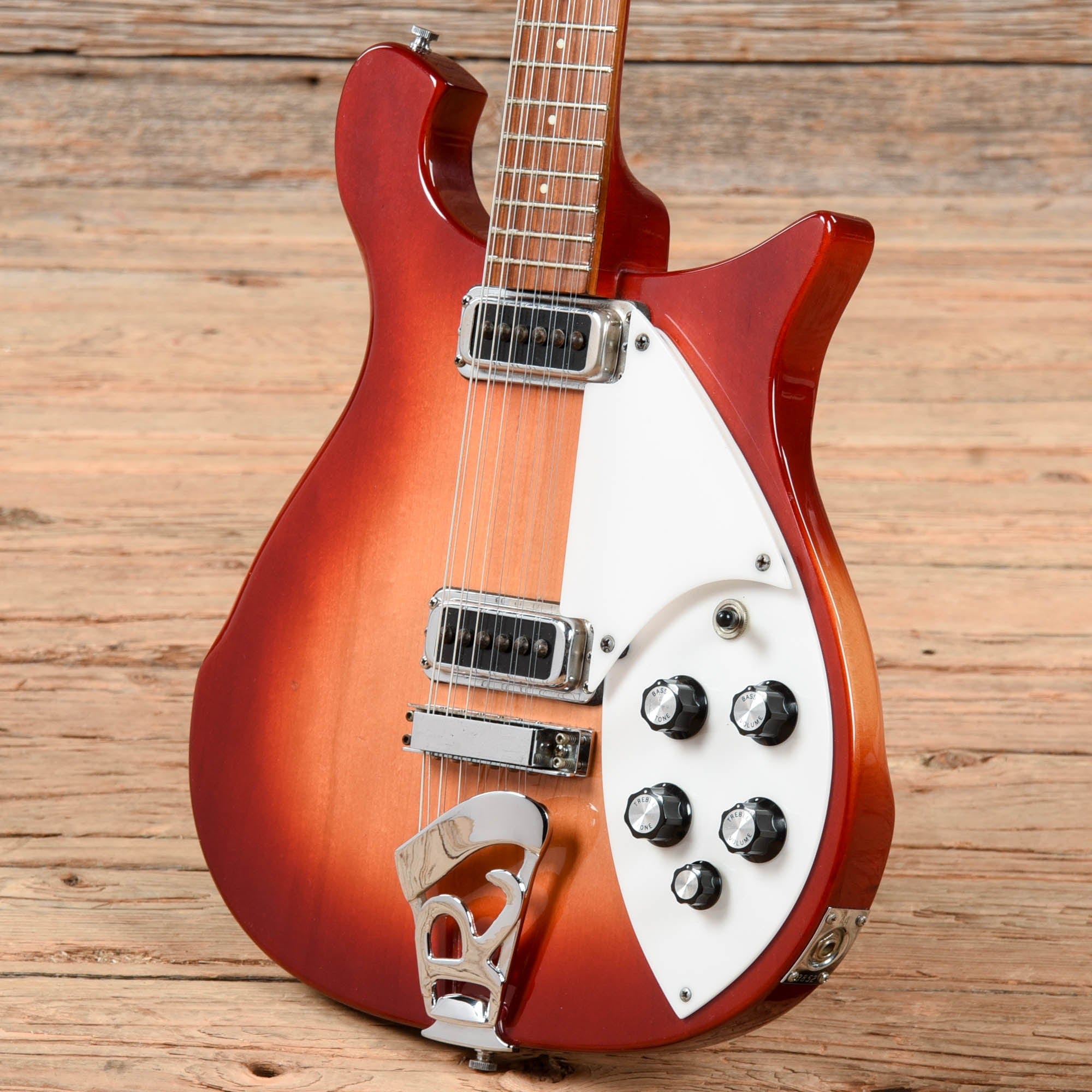 Rickenbacker 610/12 Fireglo 1991 Electric Guitars / Solid Body