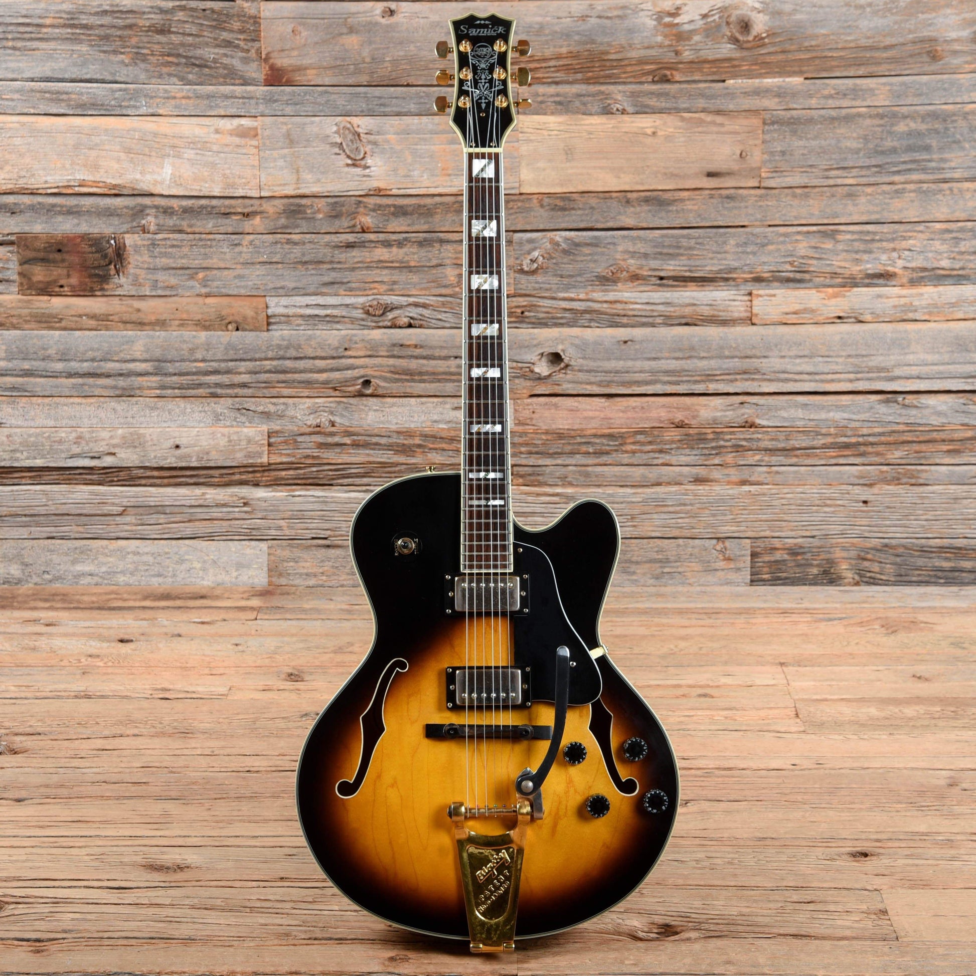 Samick HJ650 Hollowbody Sunburst 2001 Electric Guitars / Hollow Body