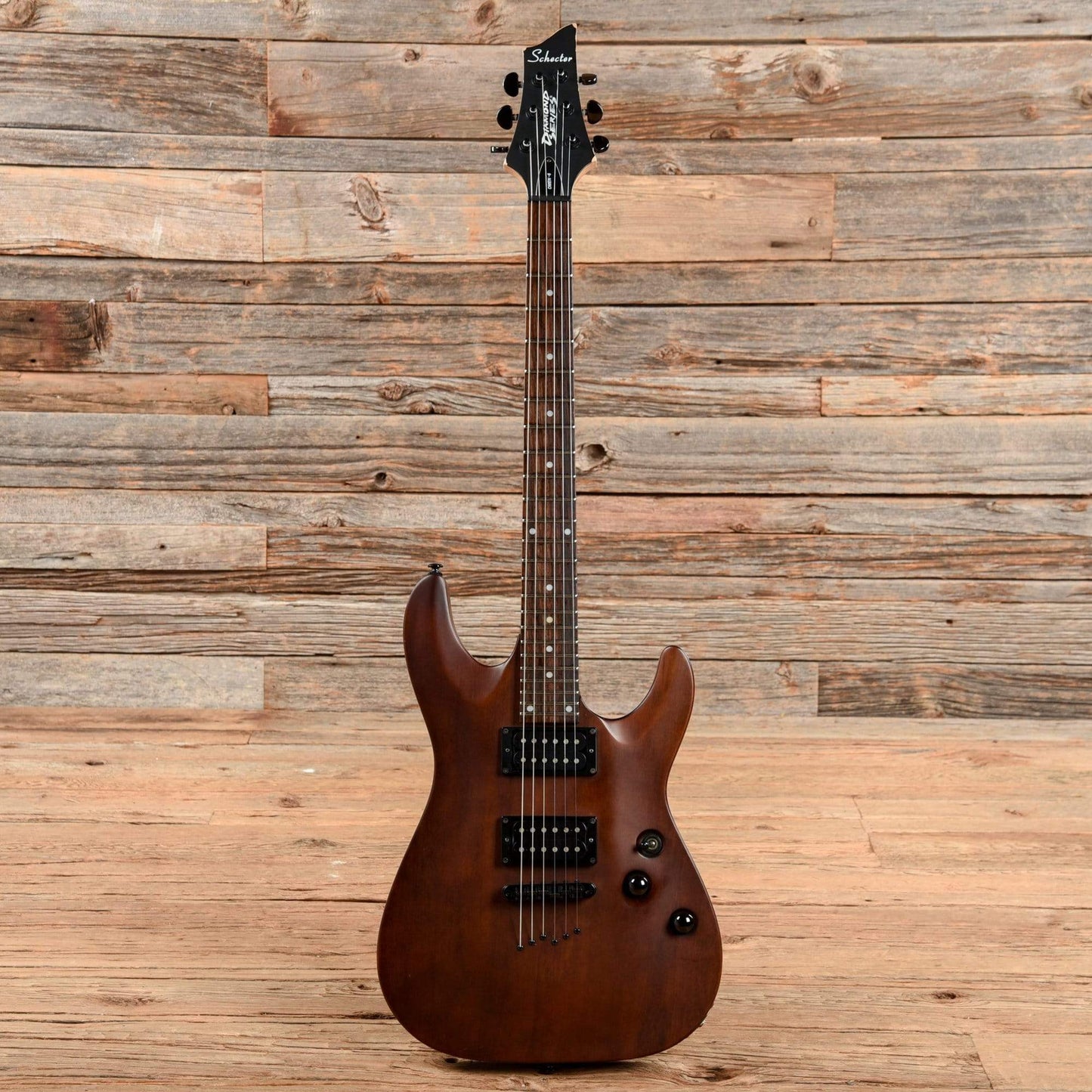 Schecter Diamond Series Omen-6 Walnut 2003 Electric Guitars / Solid Body