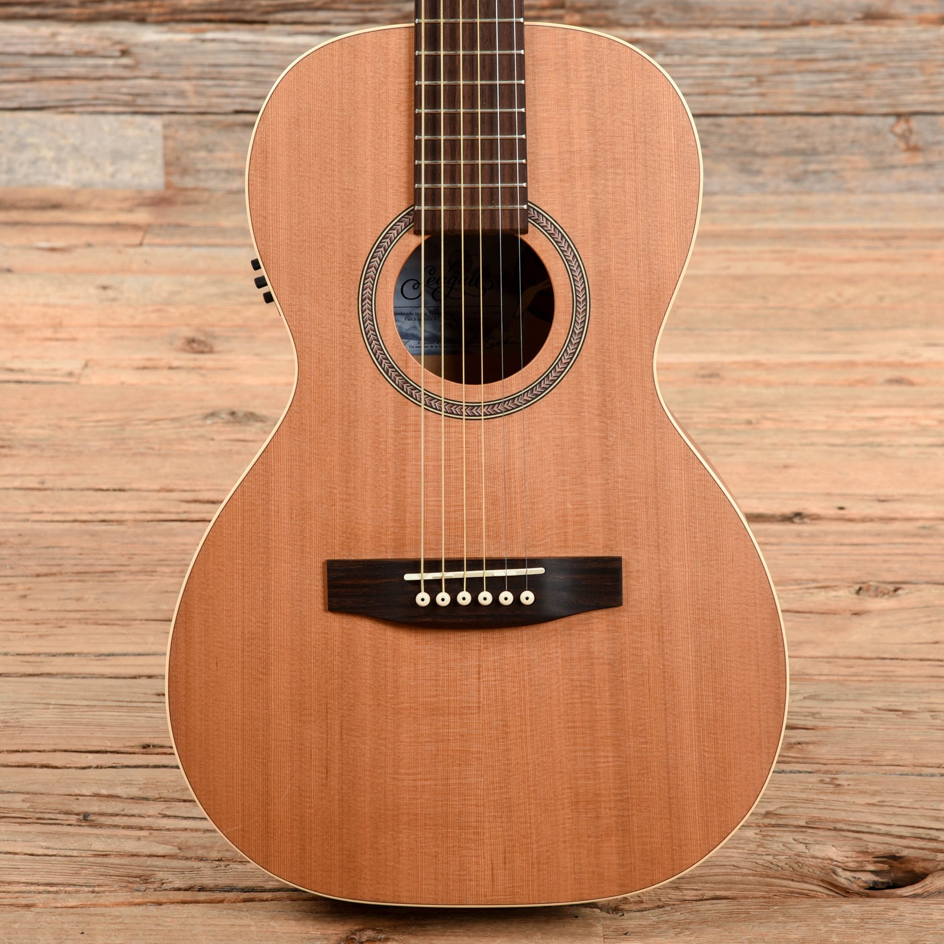 Seagull S Series Grand Parlor Natural Acoustic Guitars / Parlor