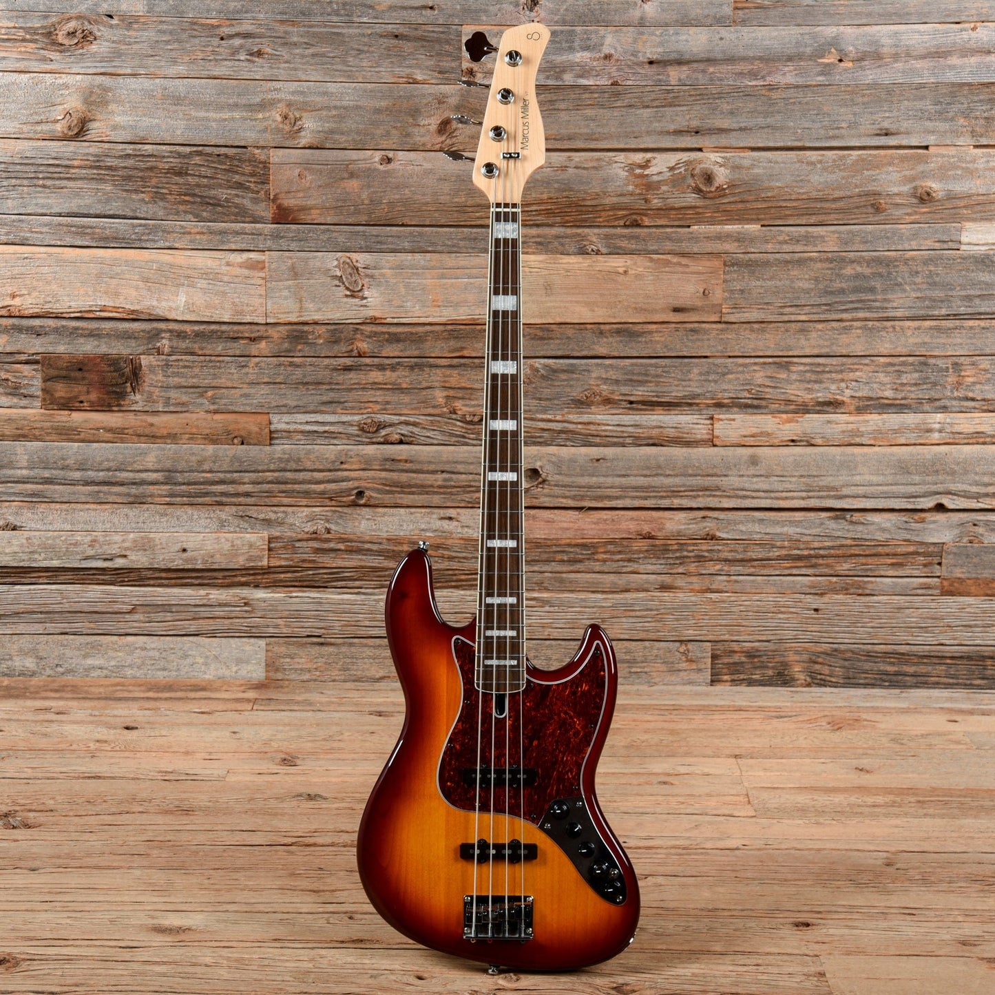 Sire Marcus Miller V7 Sunburst Bass Guitars / 4-String