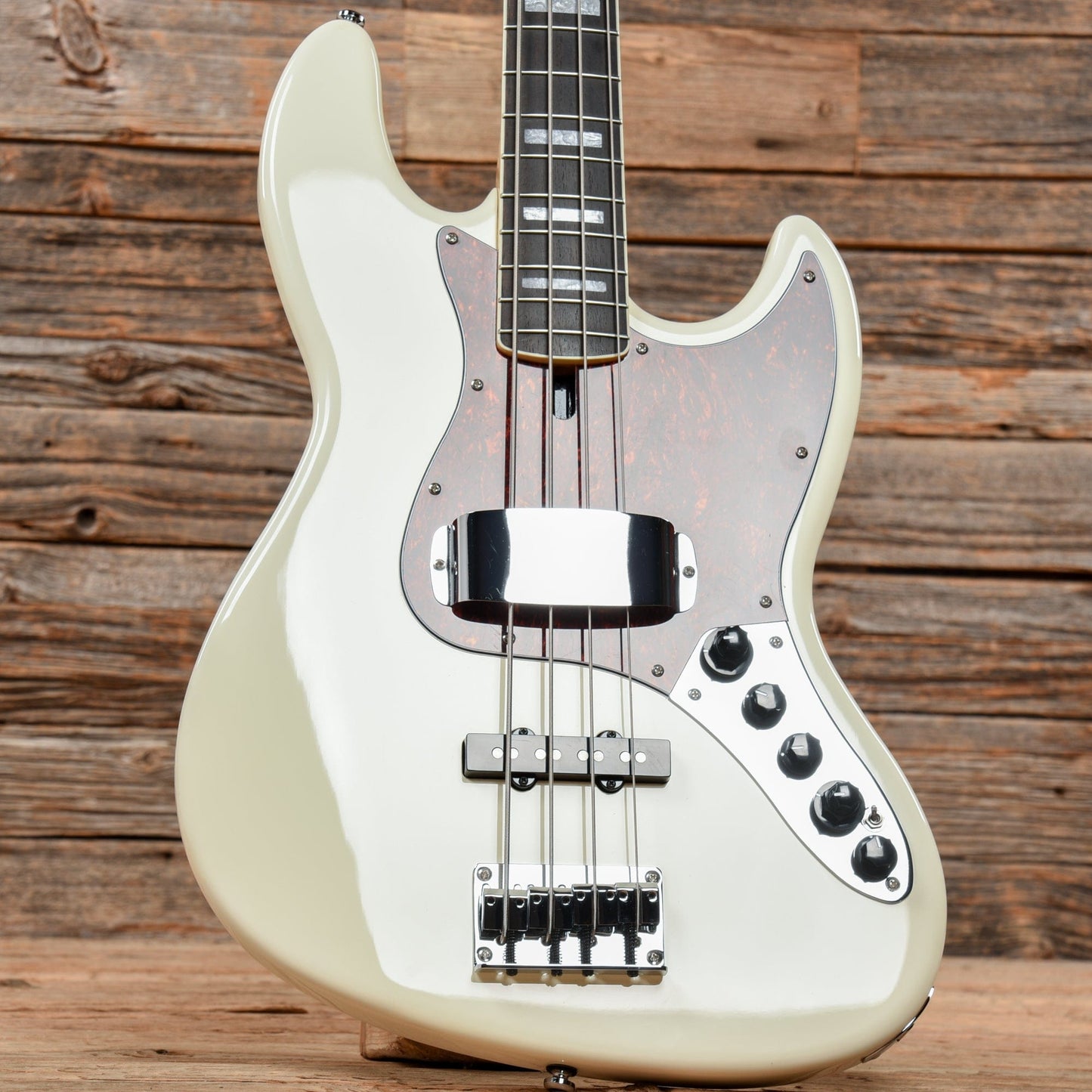 Sire Marcus Miller V7 Antique White 2016 Bass Guitars / 5-String or More