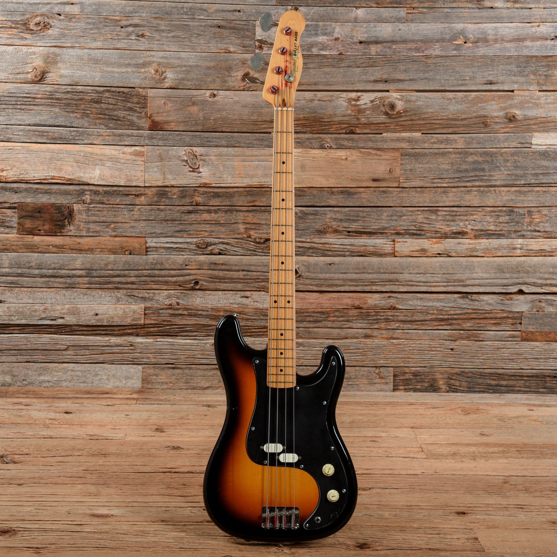 Squier Bullet Bass Sunburst 1984 Bass Guitars / 4-String