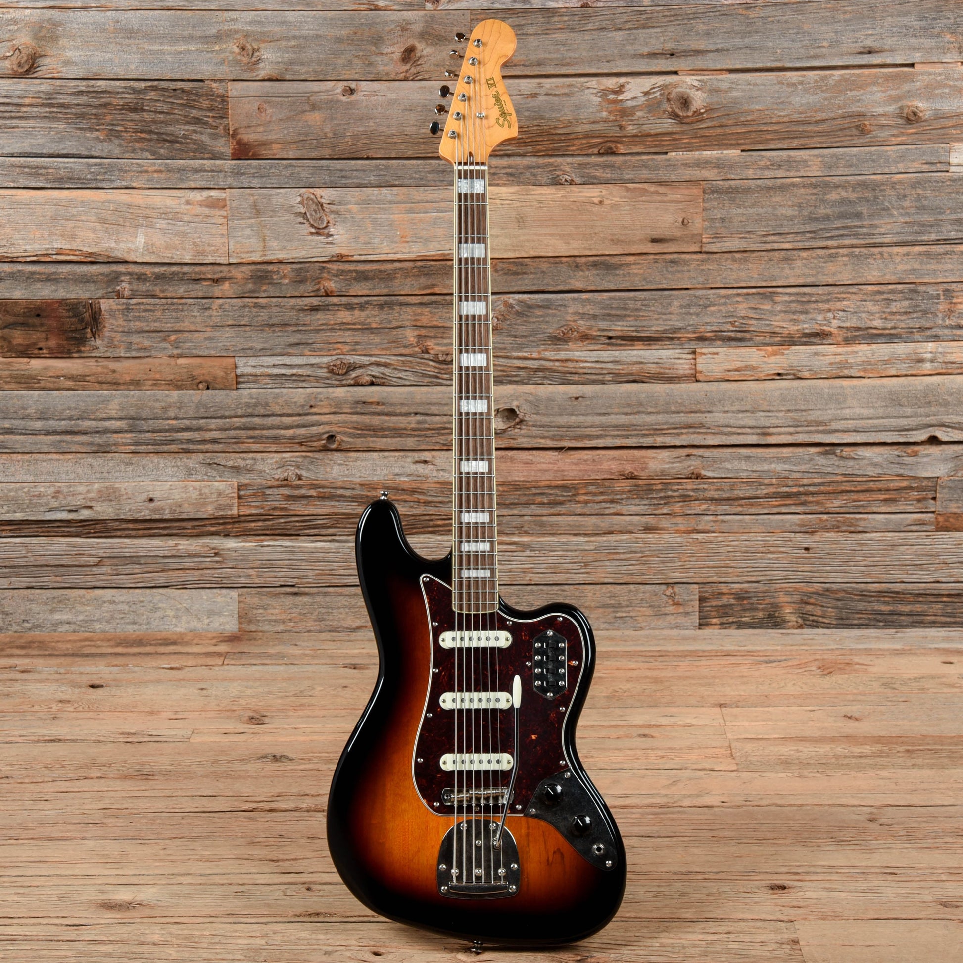 Squier Classic Vibe Bass VI Sunburst 2019 Bass Guitars / 5-String or More