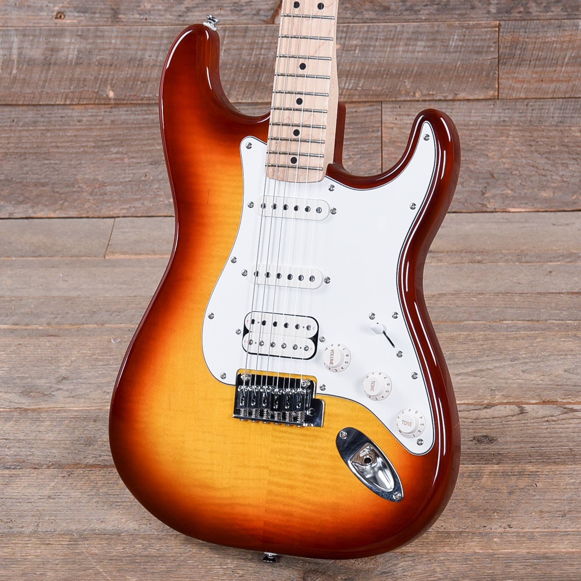 Squier Affinity Stratocaster FMT HSS Sienna Sunburst Electric Guitars / Solid Body