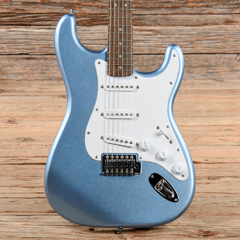 Squier Bullet Stratocaster with Tremolo Lake Placid Blue 2019