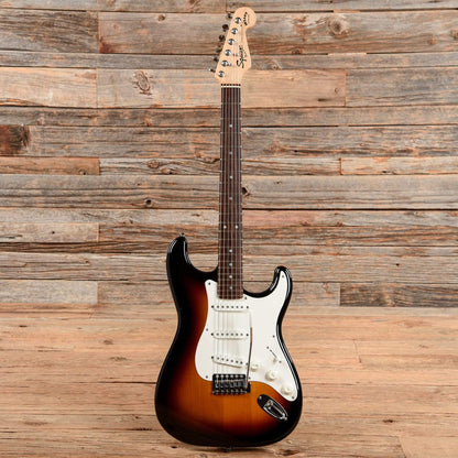 Squier Bullet Stratocaster with Tremolo Sunburst Electric Guitars / Solid Body