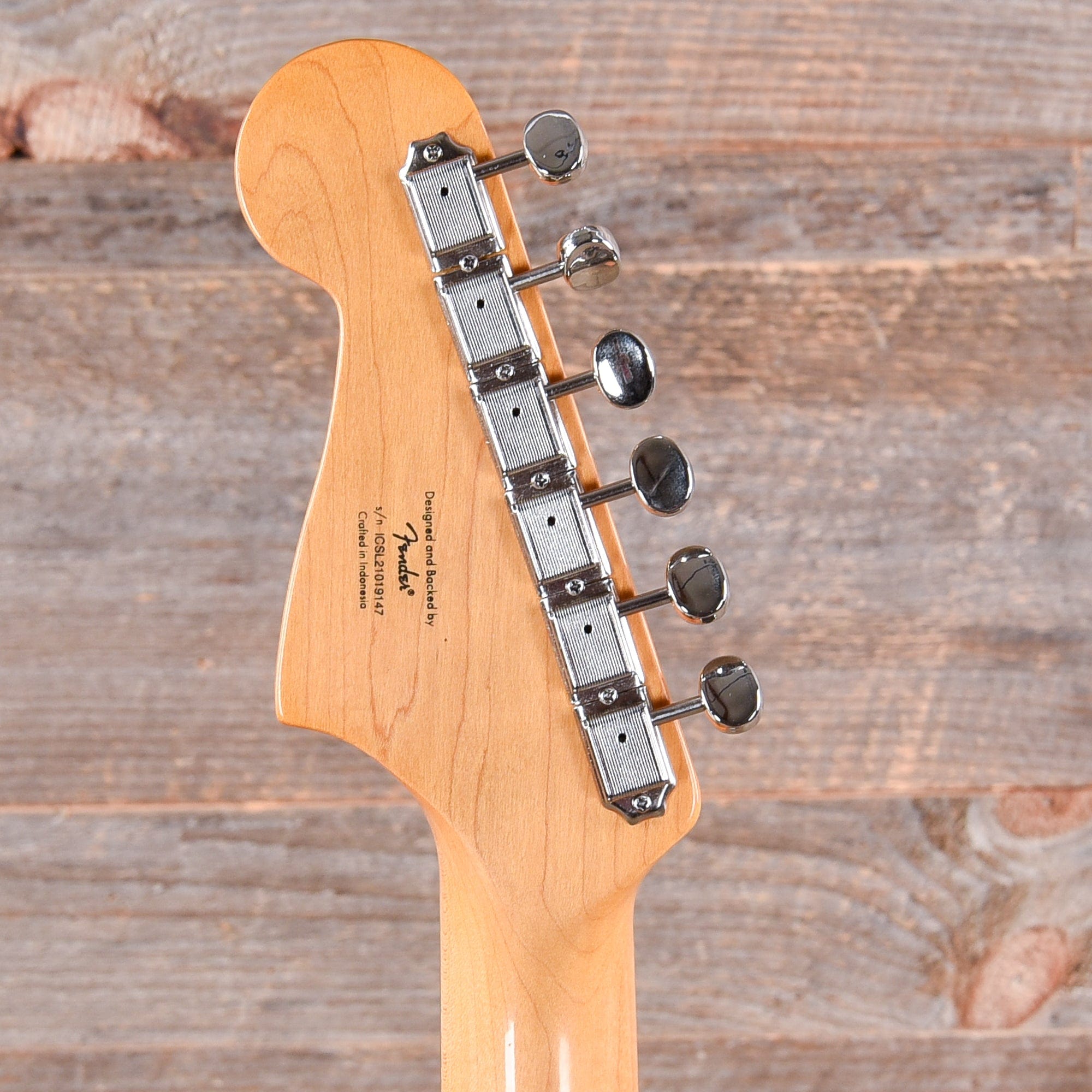 Squier Classic Vibe '60s Jazzmaster Purple Metallic w/Anodized Gold Pickguard Electric Guitars / Solid Body