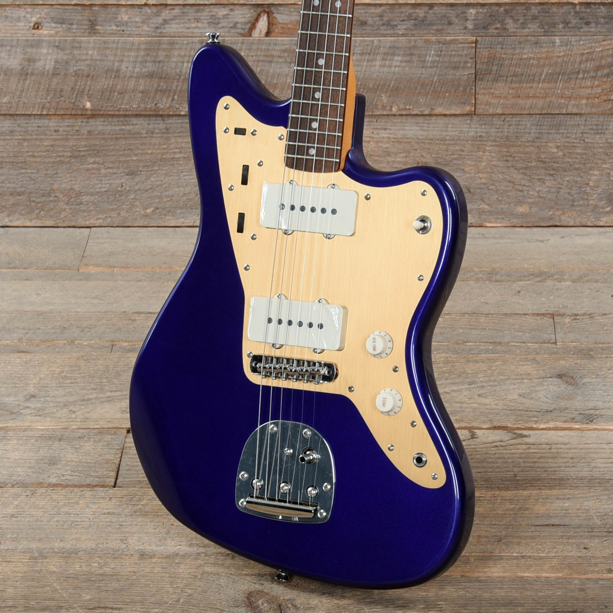 Squier Classic Vibe '60s Jazzmaster Purple Metallic w/Anodized Gold Pickguard Electric Guitars / Solid Body