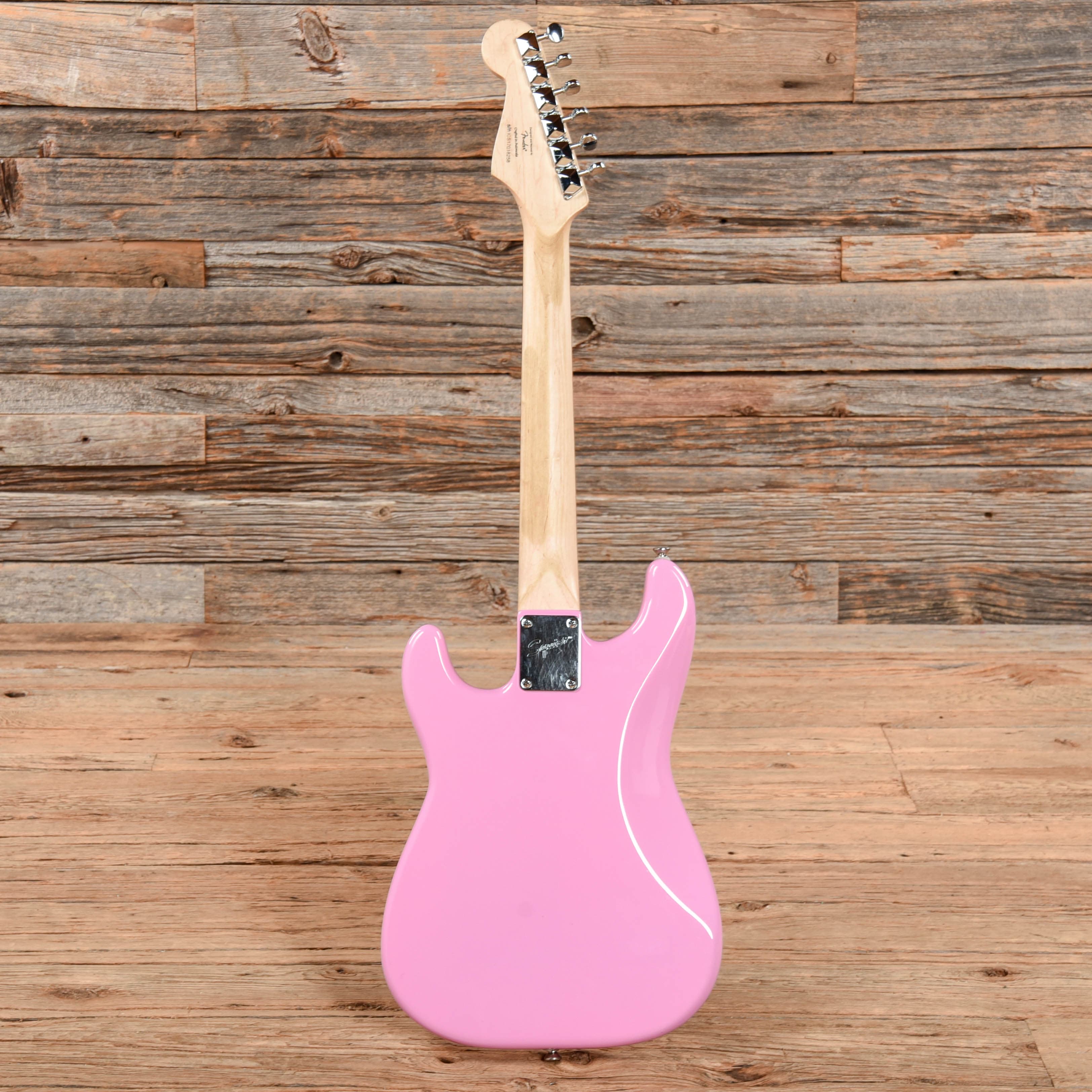 Squier Mini Stratocaster Pink Electric Guitars / Solid Body