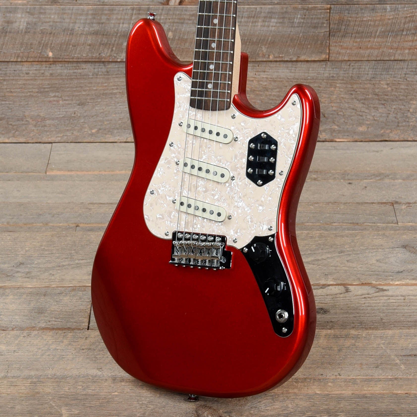 Squier Paranormal Cyclone Candy Apple Red Electric Guitars / Solid Body