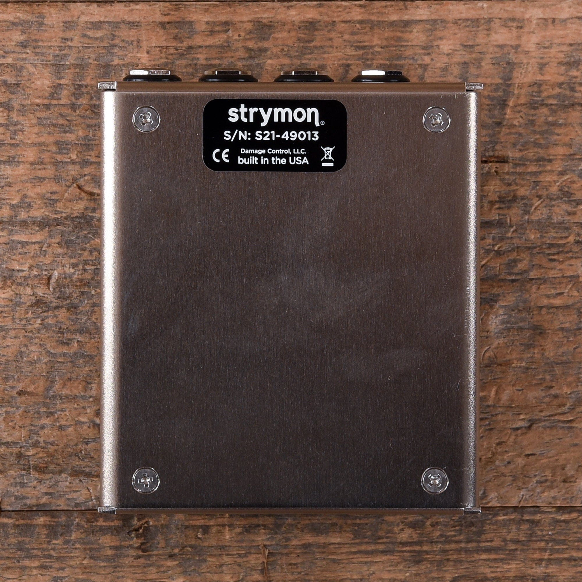 Strymon Deco Tape Saturation & Doubletracker Pedal Effects and Pedals / Delay