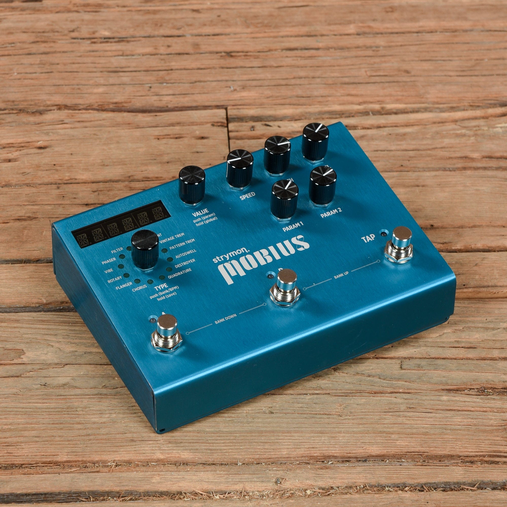 Strymon Mobius Modulation – Chicago Music Exchange