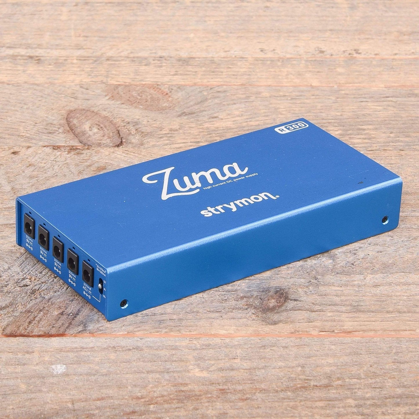 Strymon Zuma R300 Ultra Low Profile DC Power Supply Effects and Pedals / Pedalboards and Power Supplies