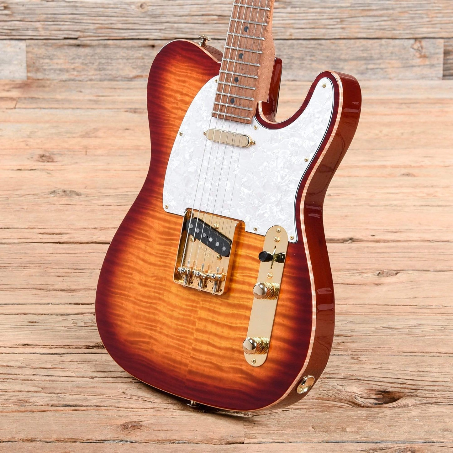 Suhr Classic T Deluxe Sunburst Electric Guitars / Solid Body