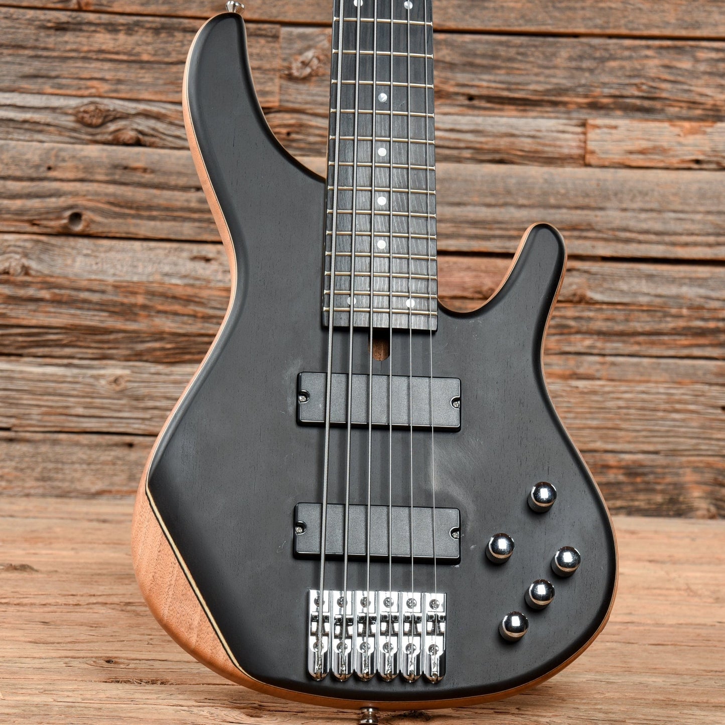 Tagima Millenium 6 Top Satin Black 2020 Bass Guitars / 5-String or More