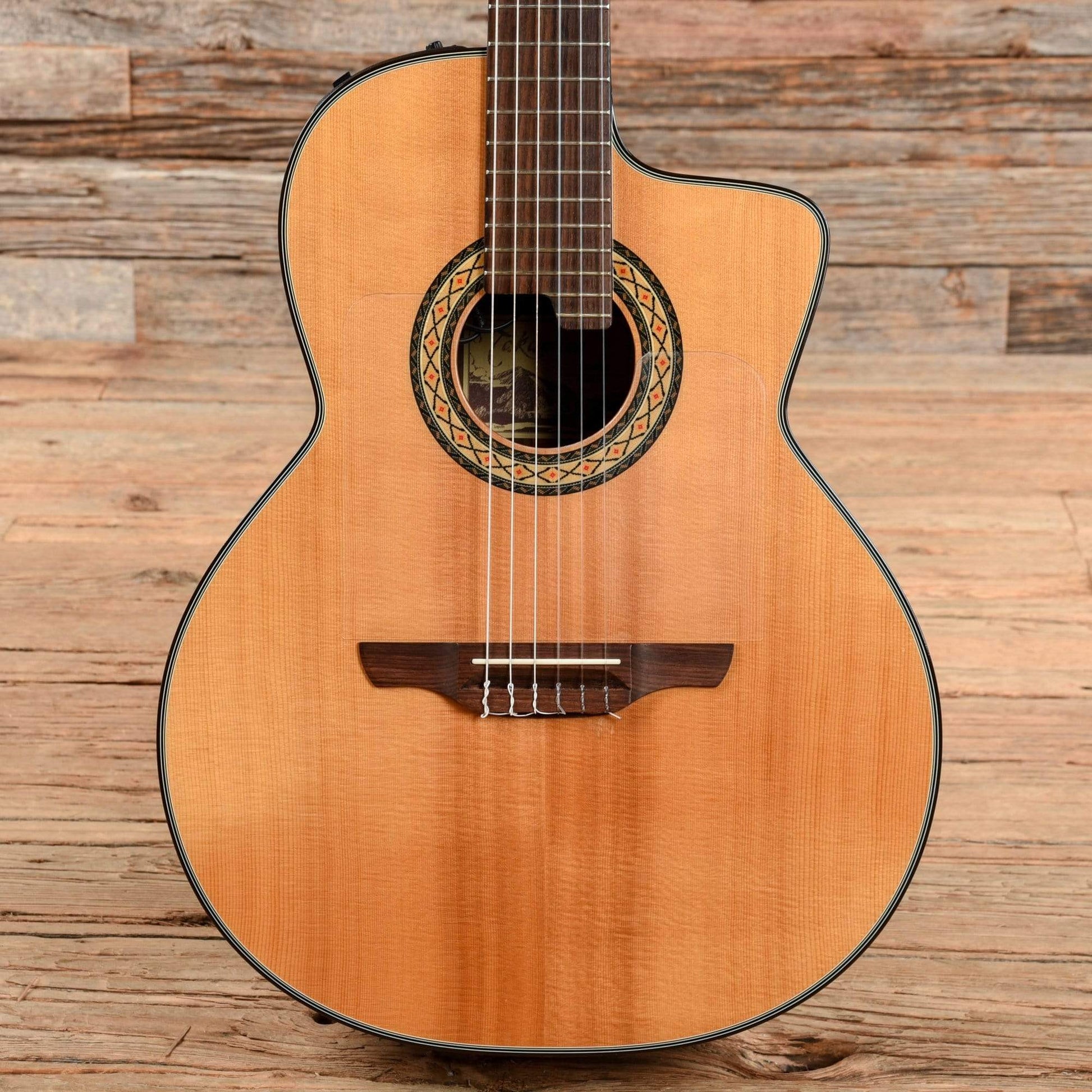 Takamine TC135SC Natural Acoustic Guitars / Classical