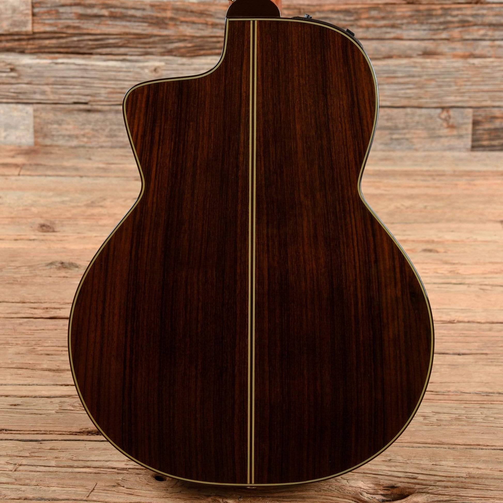 Takamine TC135SC Natural Acoustic Guitars / Classical