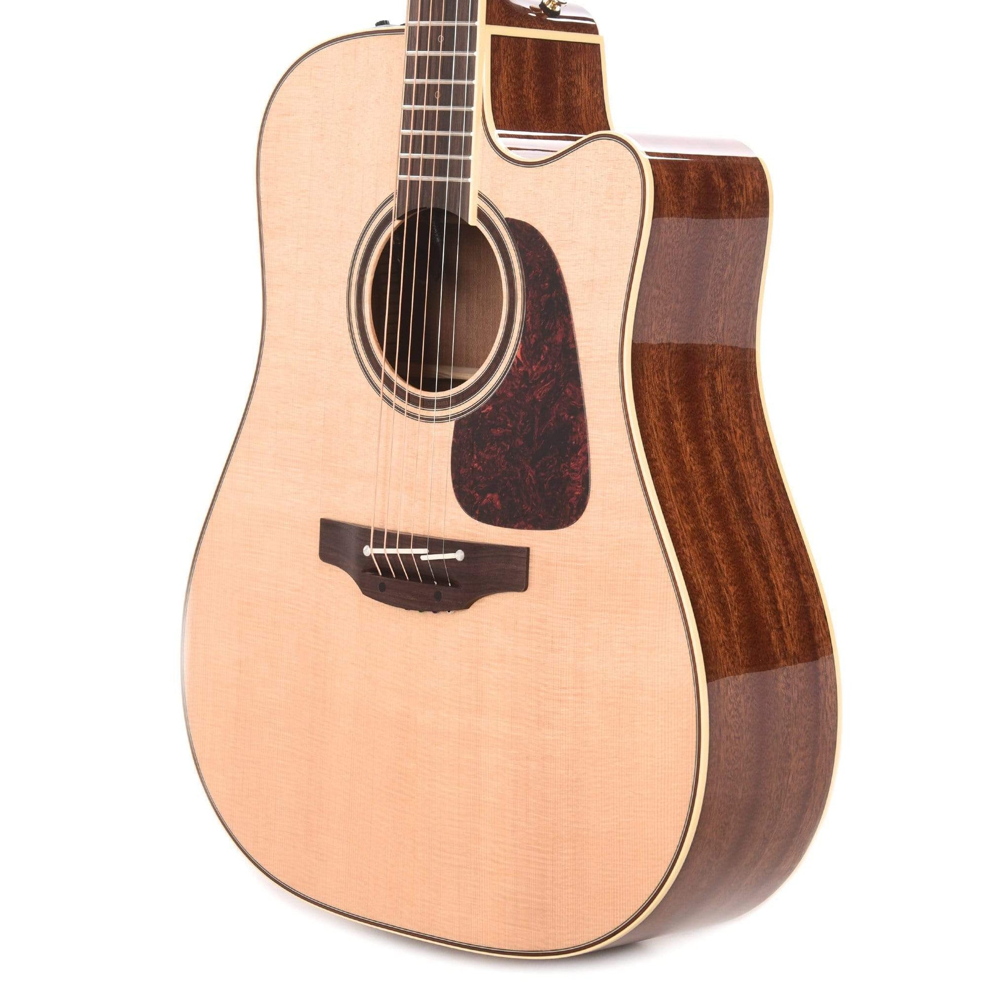 Takamine P4DC Dreadnought Acoustic-Electric Natural Acoustic Guitars / Dreadnought