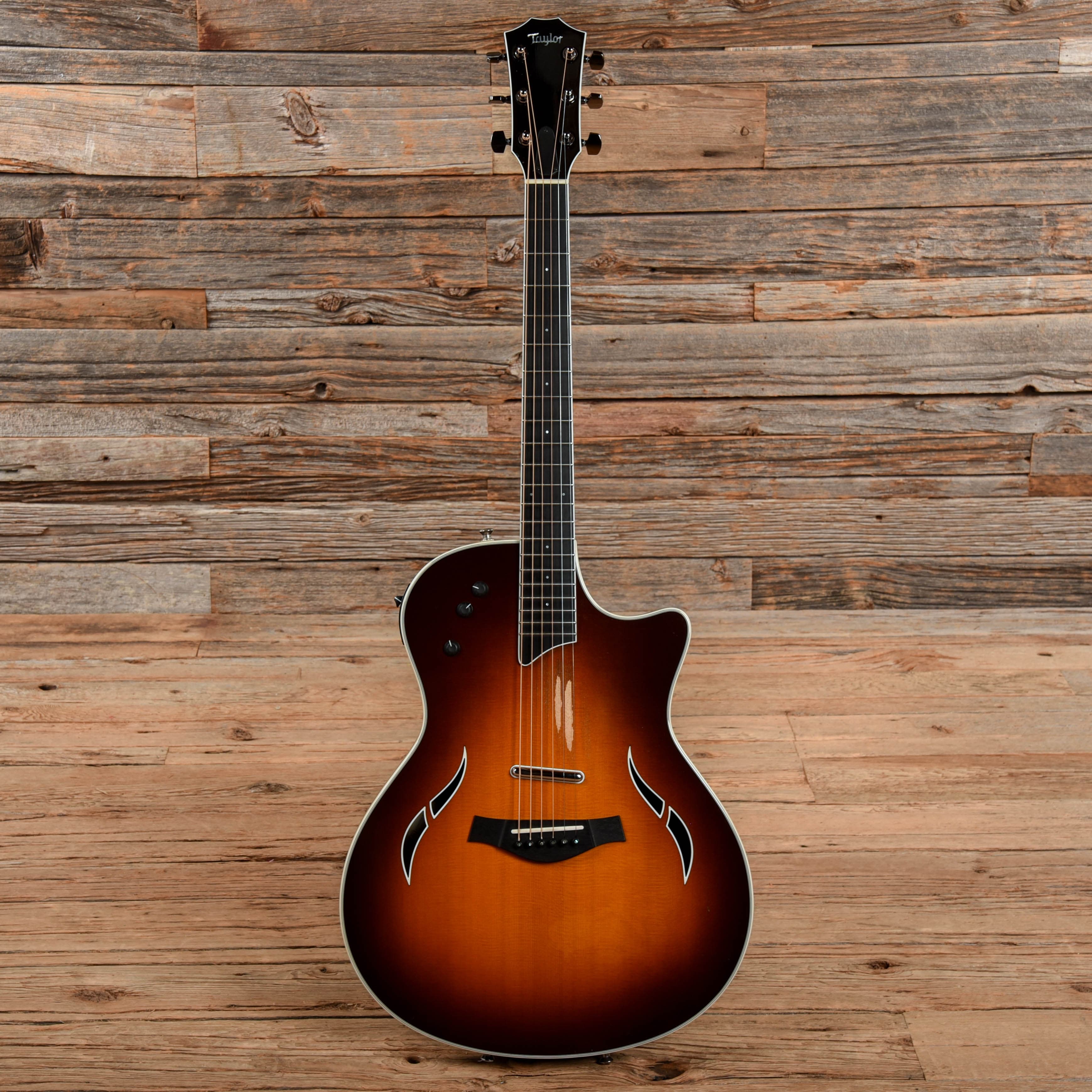 Taylor T5-S Standard Spruce Sunburst 2005 – Chicago Music Exchange