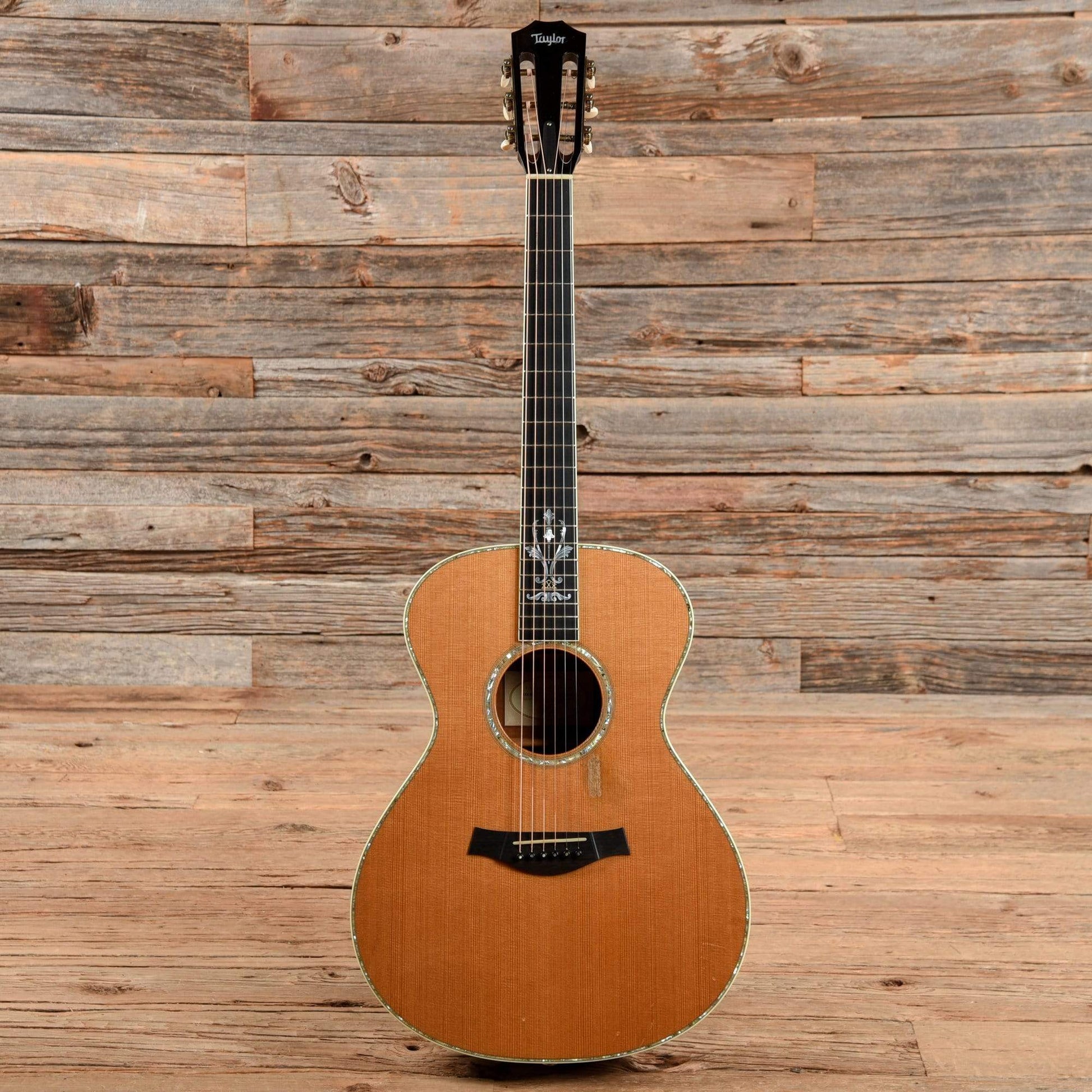 Taylor 30th Anniversary XXX-MC Natural 2004 – Chicago Music Exchange