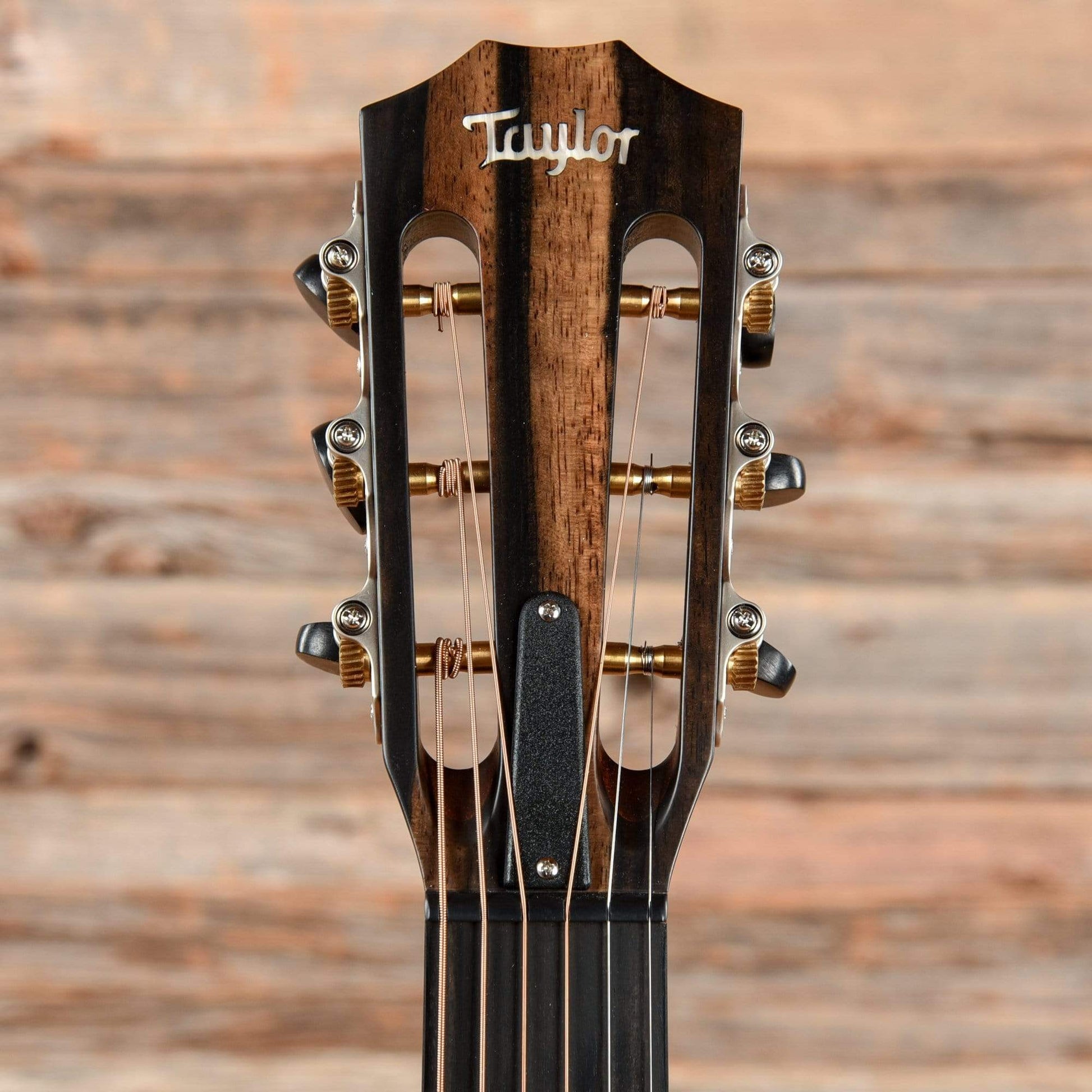 Taylor 322ce 12-Fret with V-Class Bracing Shaded Edge Burst 2019 Acoustic Guitars / Concert