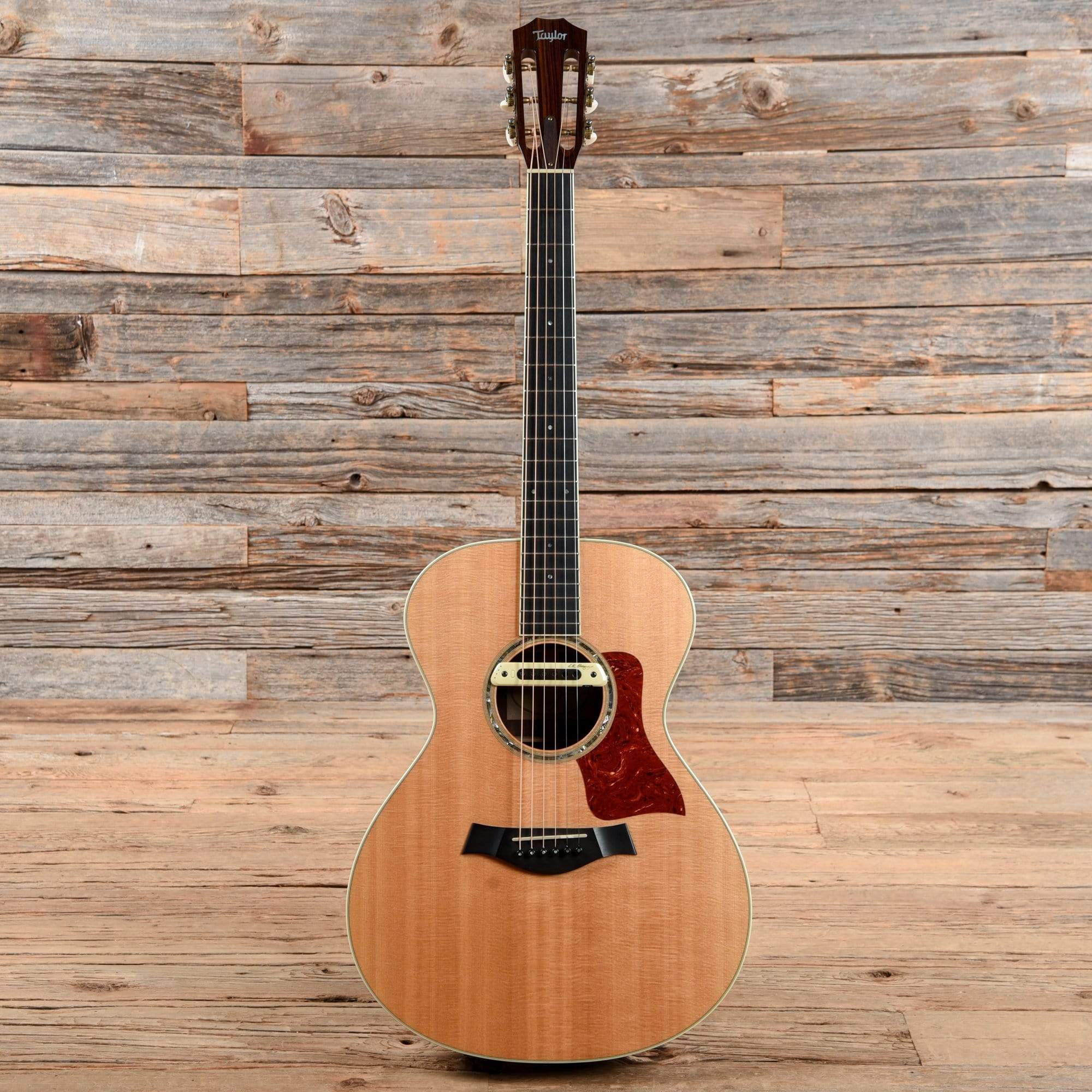 Taylor GC8 Natural – Chicago Music Exchange