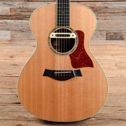 Taylor GC8 Natural Acoustic Guitars / Concert