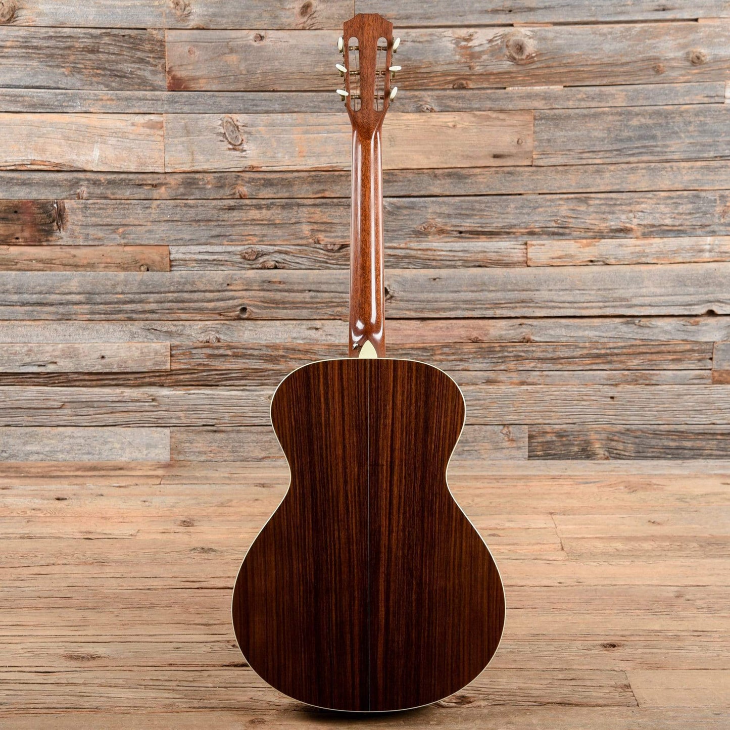 Taylor GC8 Natural Acoustic Guitars / Concert