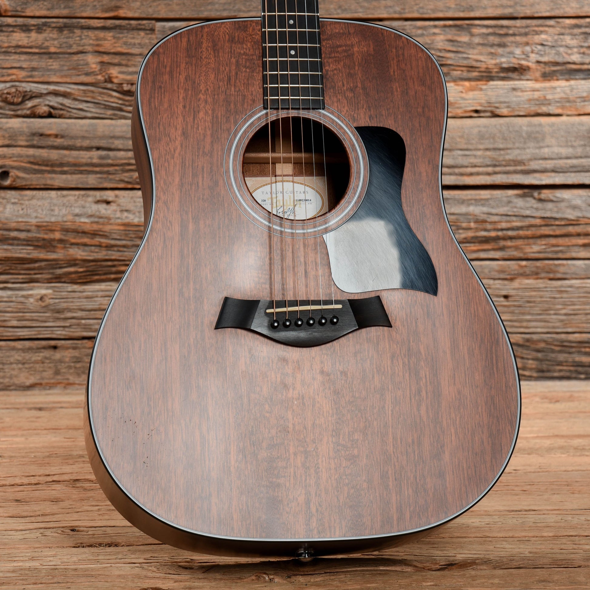 Taylor 320 Mahogany Natural Acoustic Guitars / Dreadnought