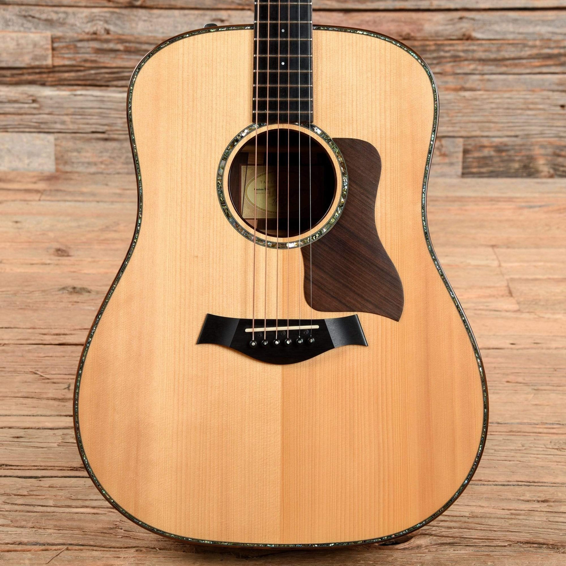 Taylor Custom Dreadnought Natural 2011 Acoustic Guitars / Dreadnought