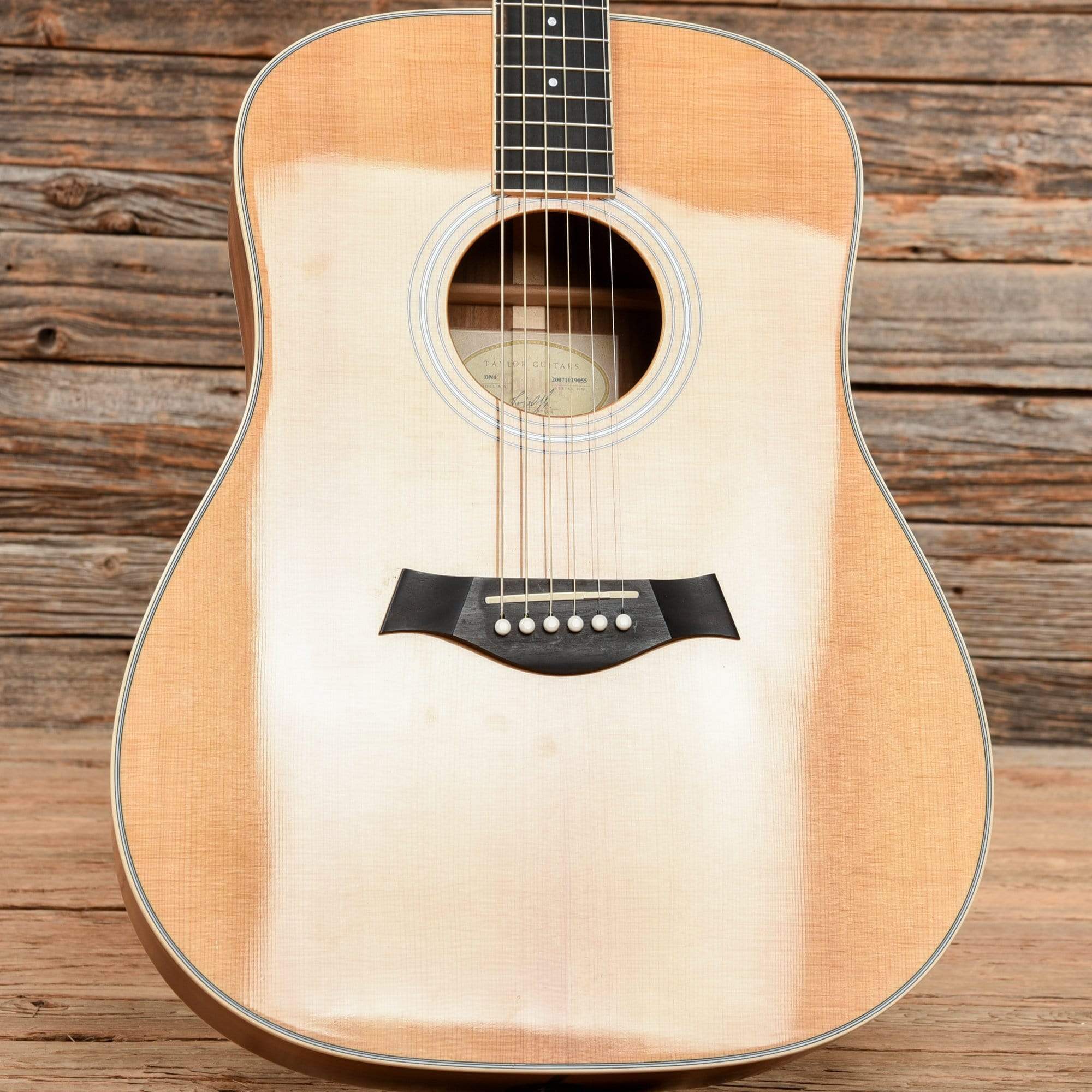 Taylor DN4 Natural 2007 – Chicago Music Exchange