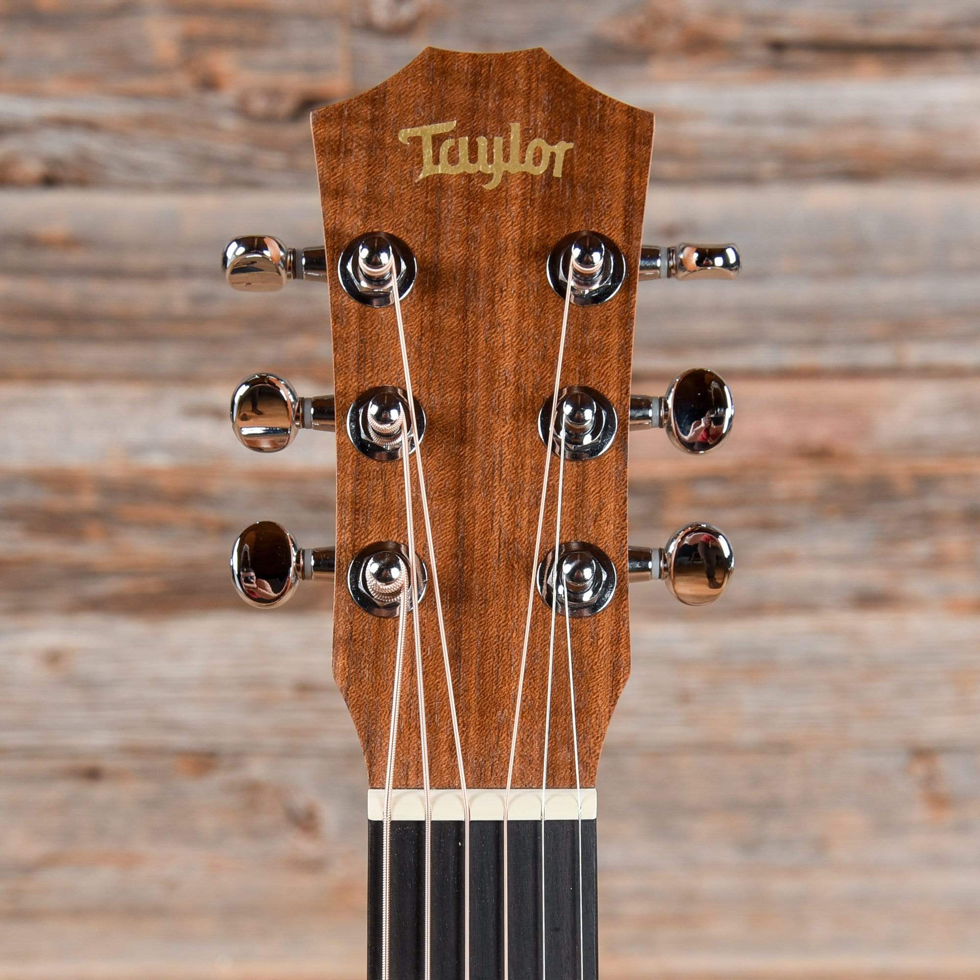 Taylor TSBT-e Taylor Swift Baby Natural W/ES-B – Chicago Music Exchange