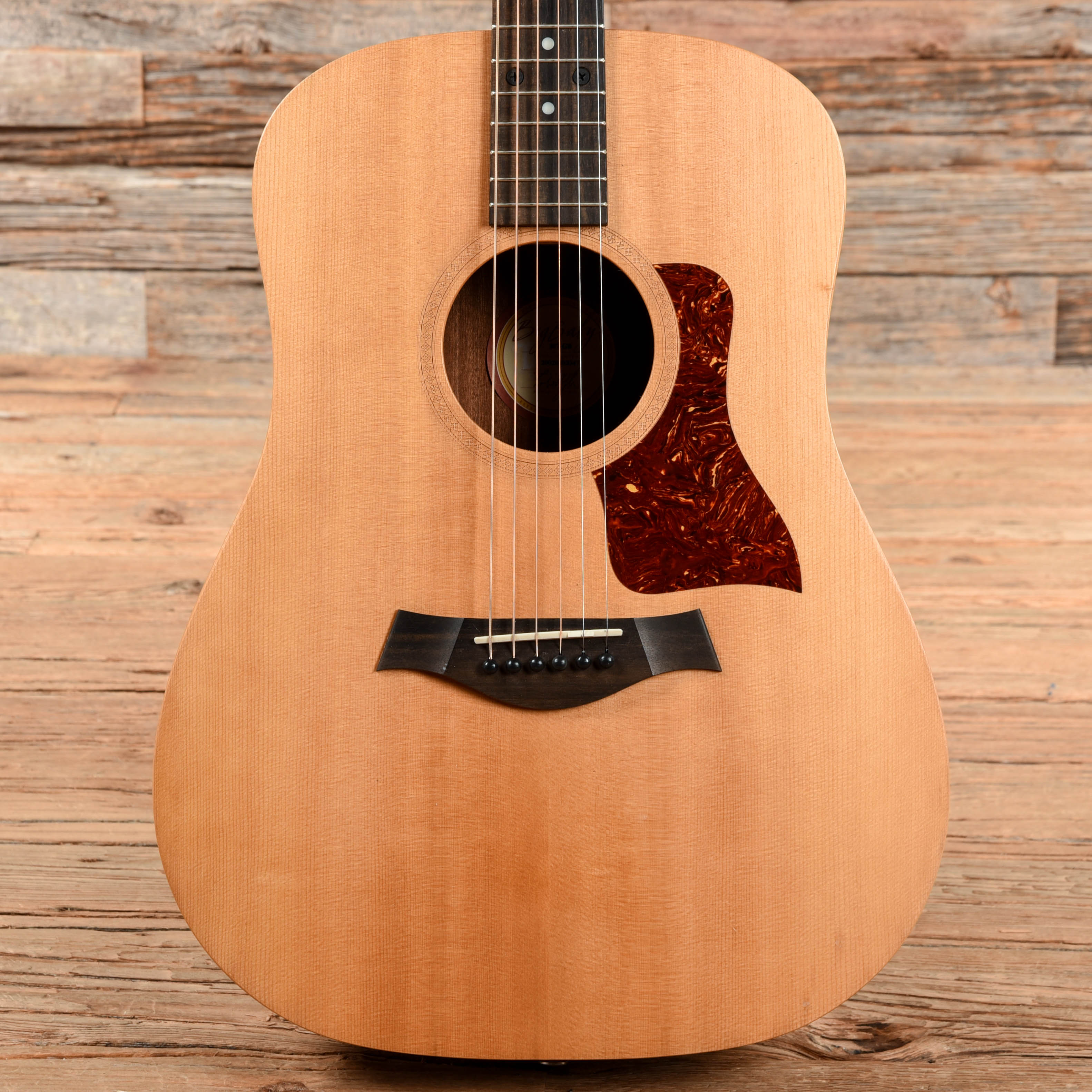 Taylor 307-GB Big Baby Natural 2002 – Chicago Music Exchange
