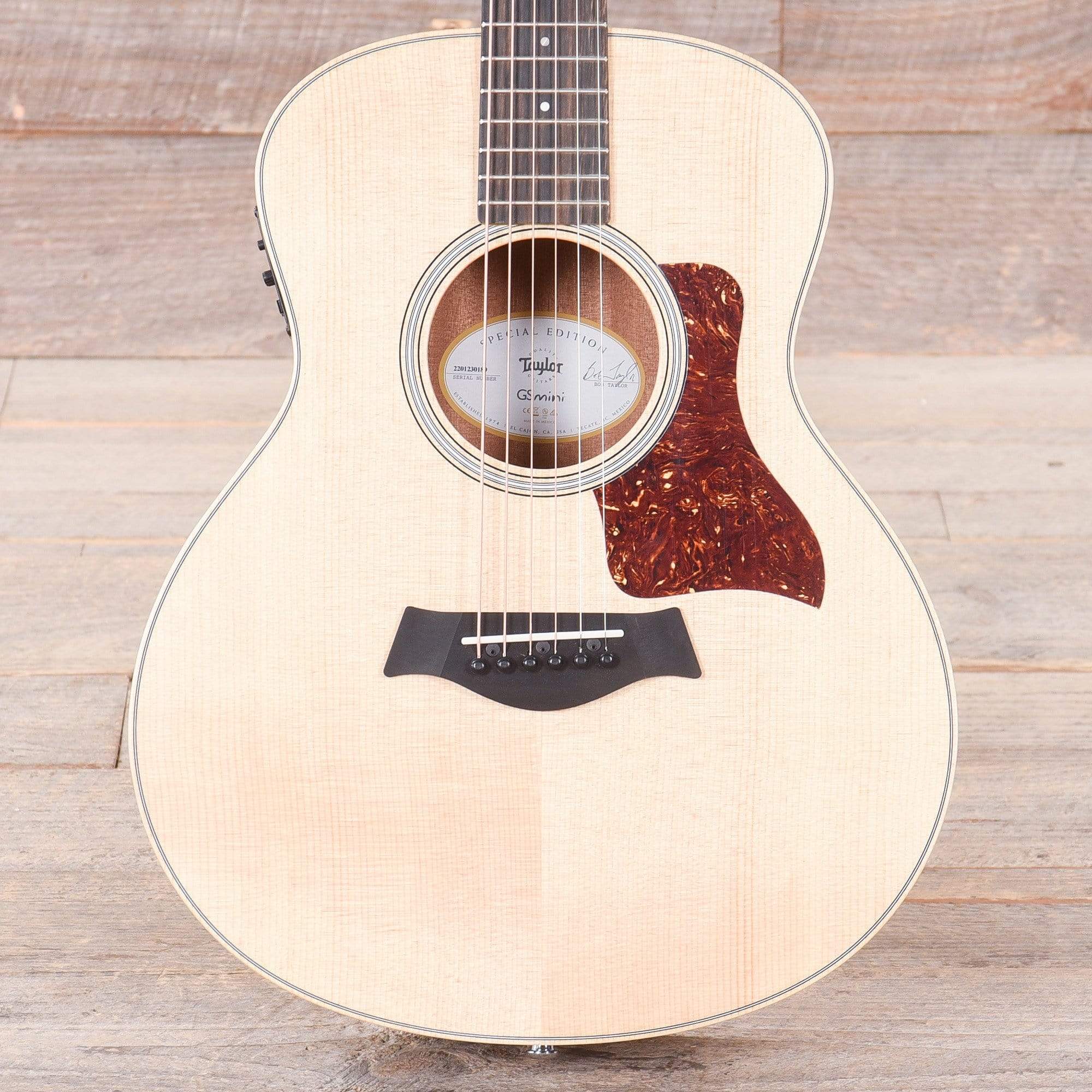 Taylor GS Mini-e Limited Black Limba ESB