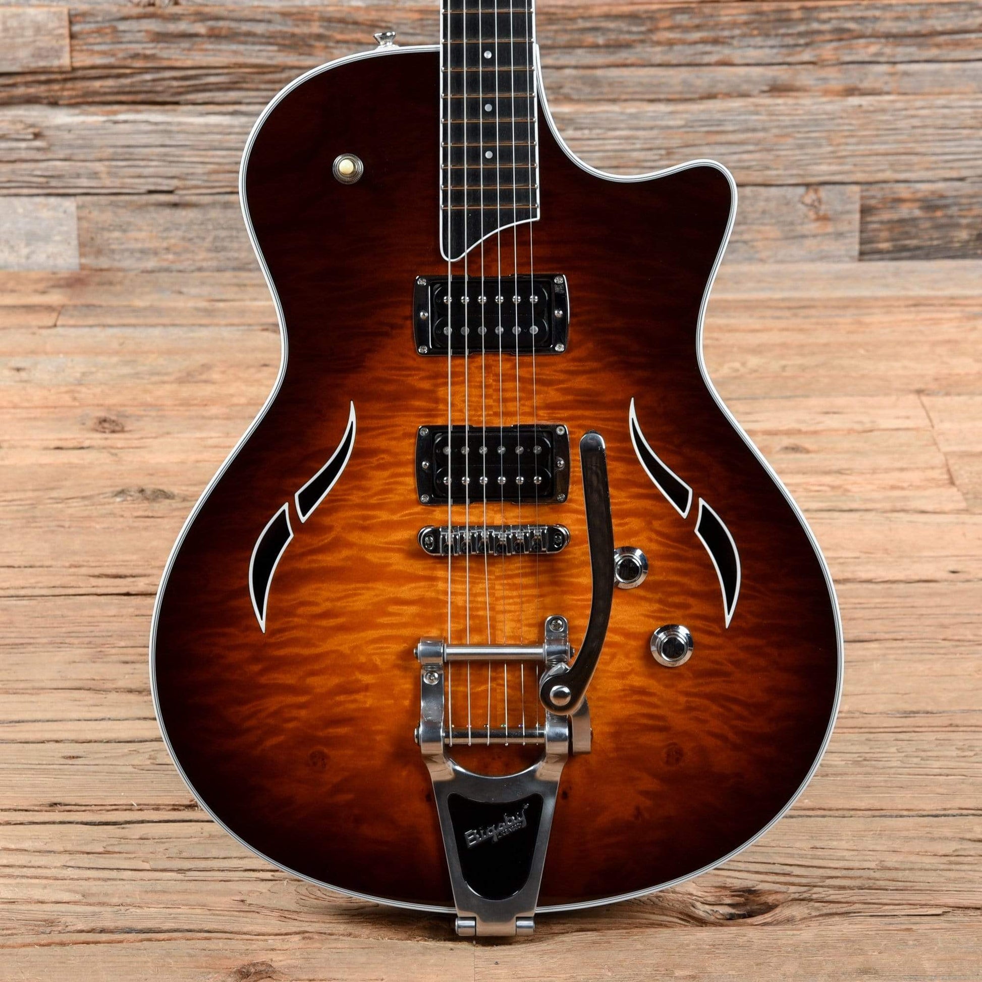 Taylor T3/B Semi-Hollow Electric Guitar w/ Bigsby Tobacco Sunburst 2014 Electric Guitars / Semi-Hollow