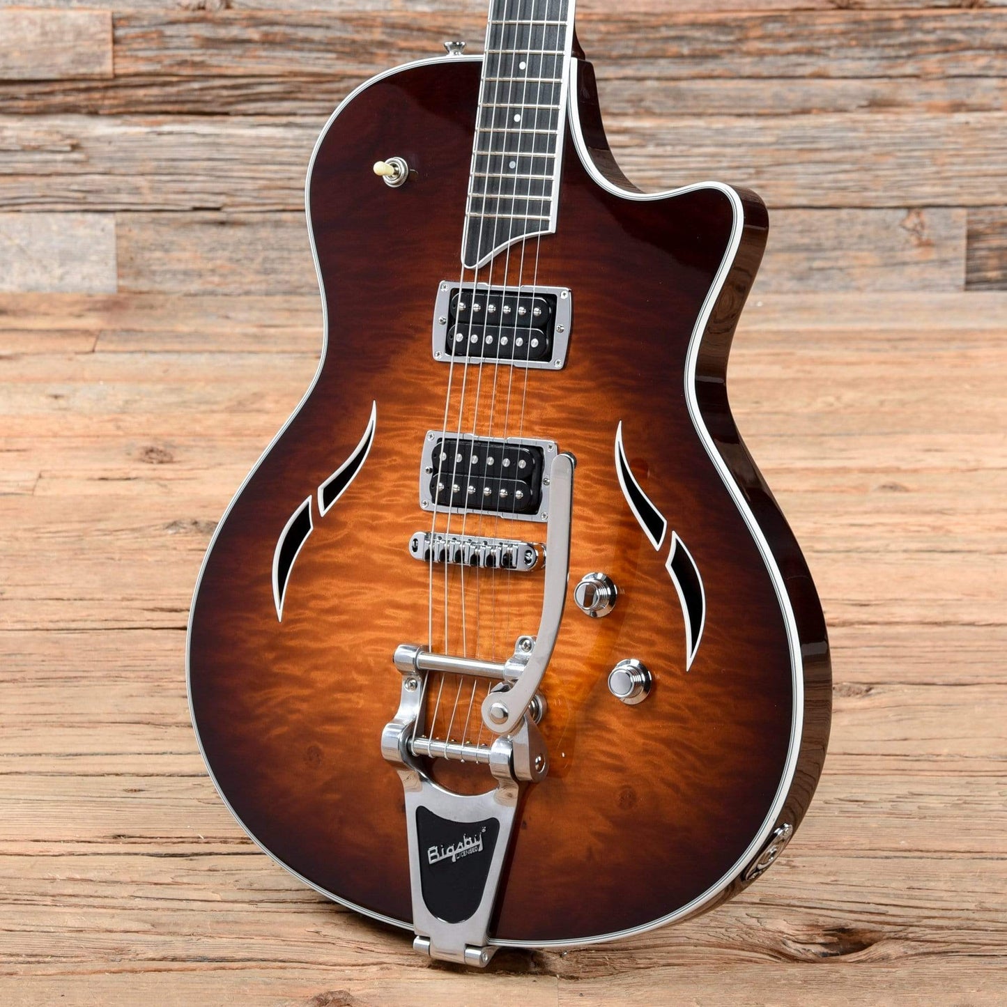 Taylor T3/B Semi-Hollow Electric Guitar w/ Bigsby Tobacco Sunburst 2014 Electric Guitars / Semi-Hollow