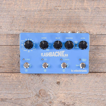 TC Electronic Flashback 2 X4 Delay FBAU Effects and Pedals / Delay