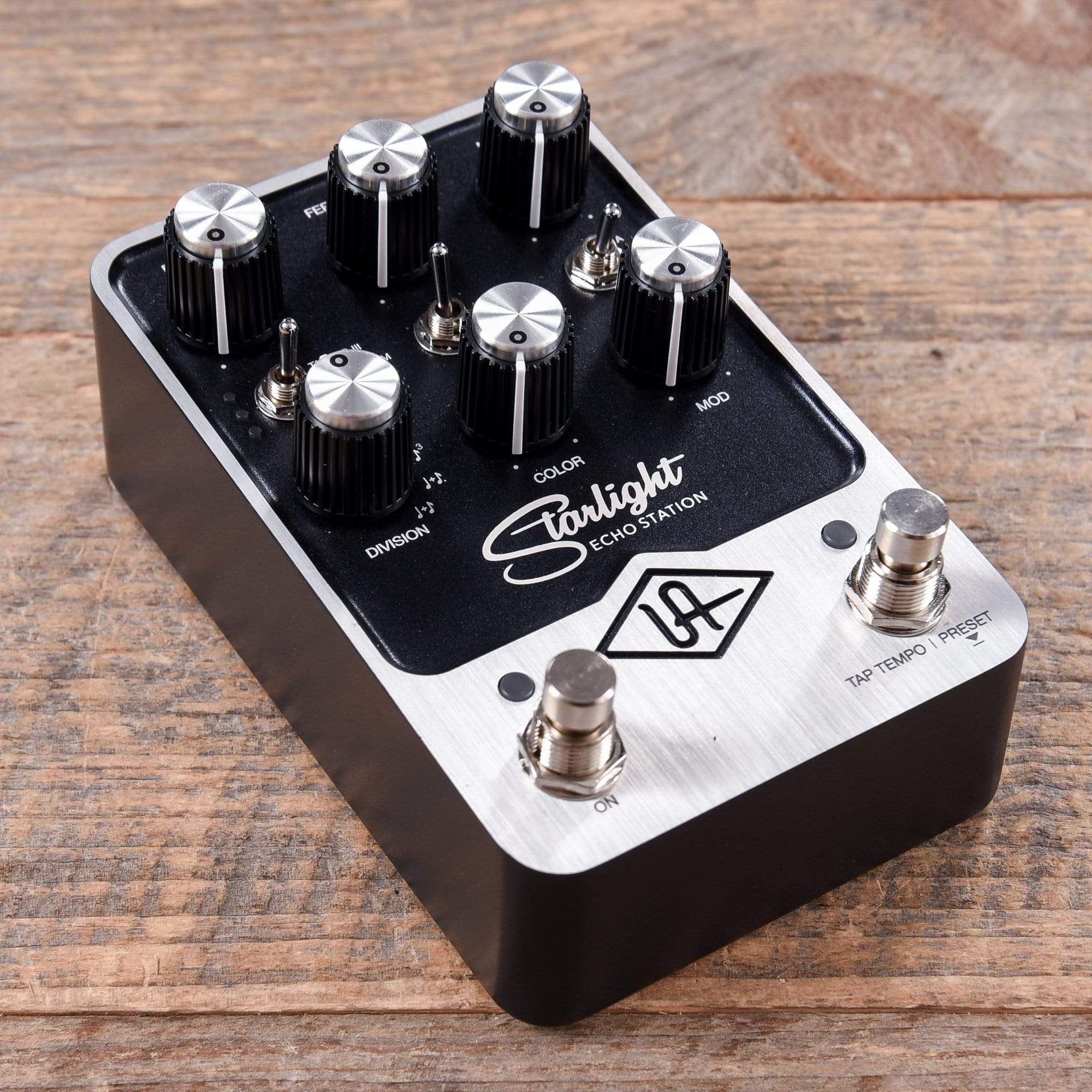 Universal Audio Starlight Echo Station Delay Effect Pedal Effects and Pedals / Delay