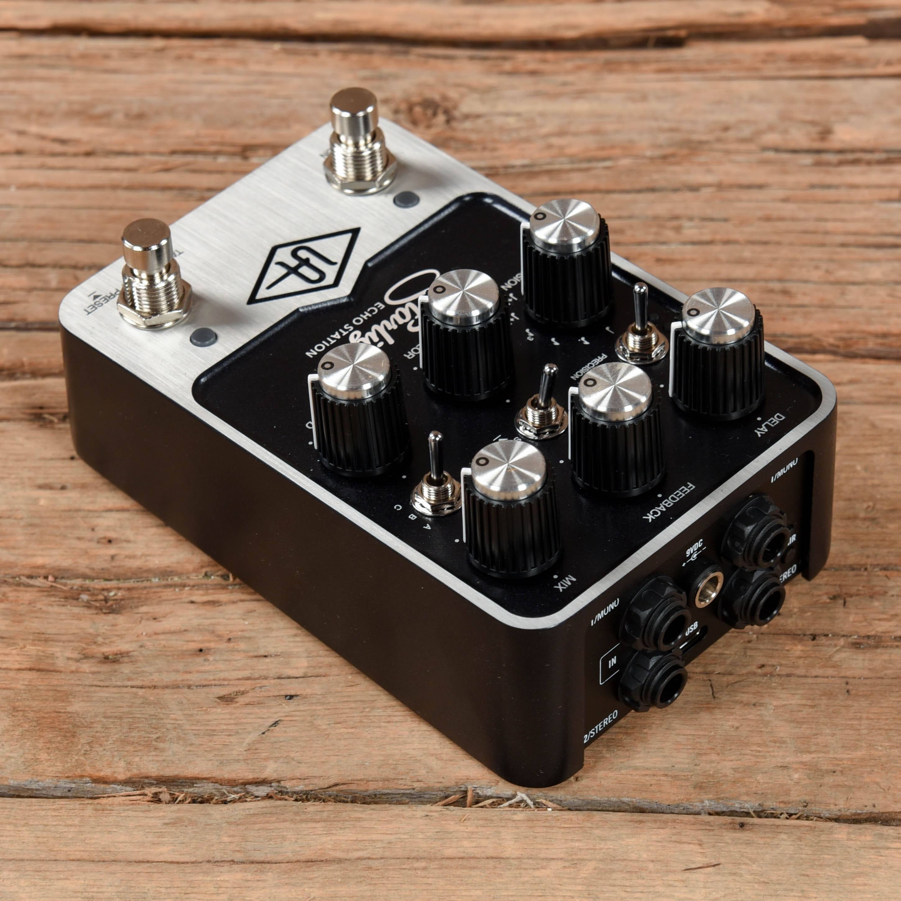 Universal Audio Starlight Echo Station Delay Effect Pedal Effects and Pedals / Delay