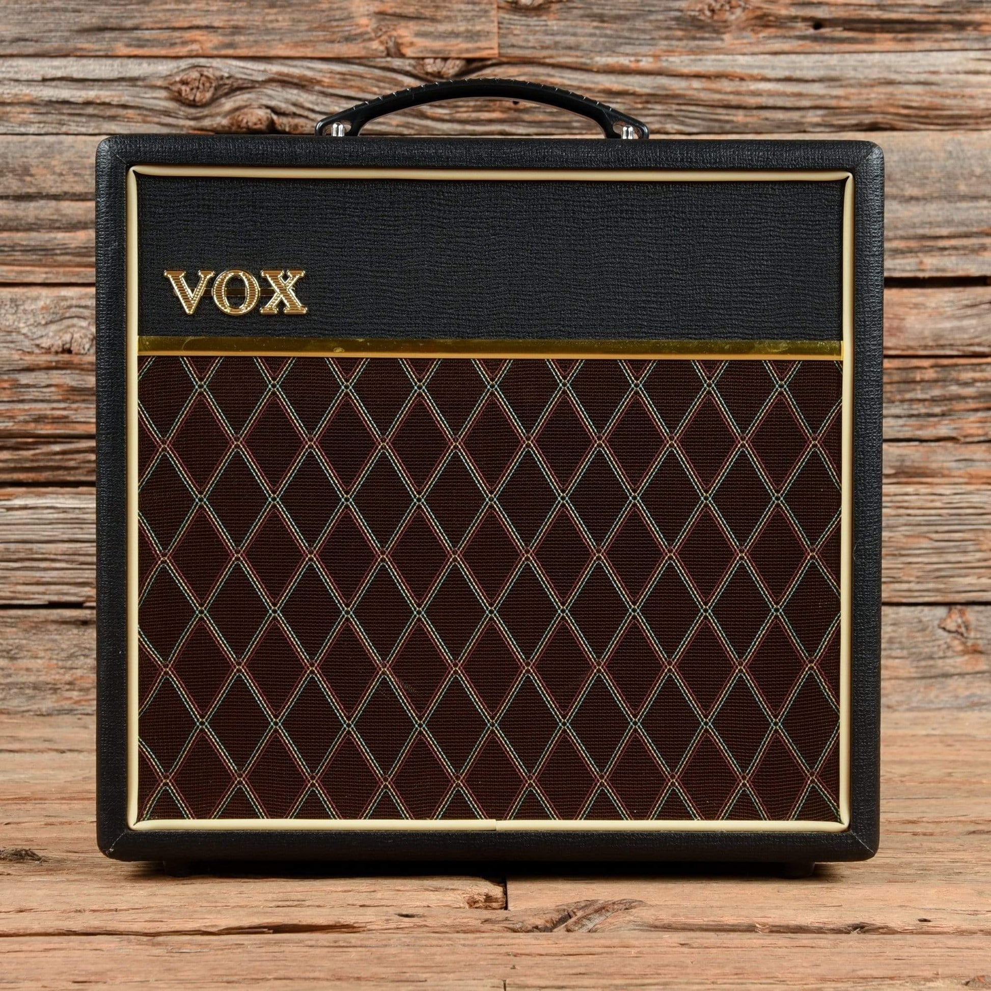 Vox V9168R Pathfinder 15R Combo Amps / Guitar Combos