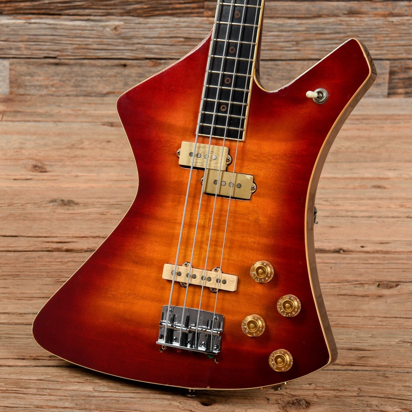 Washburn B-20 Sunburst 1980s Bass Guitars / 4-String